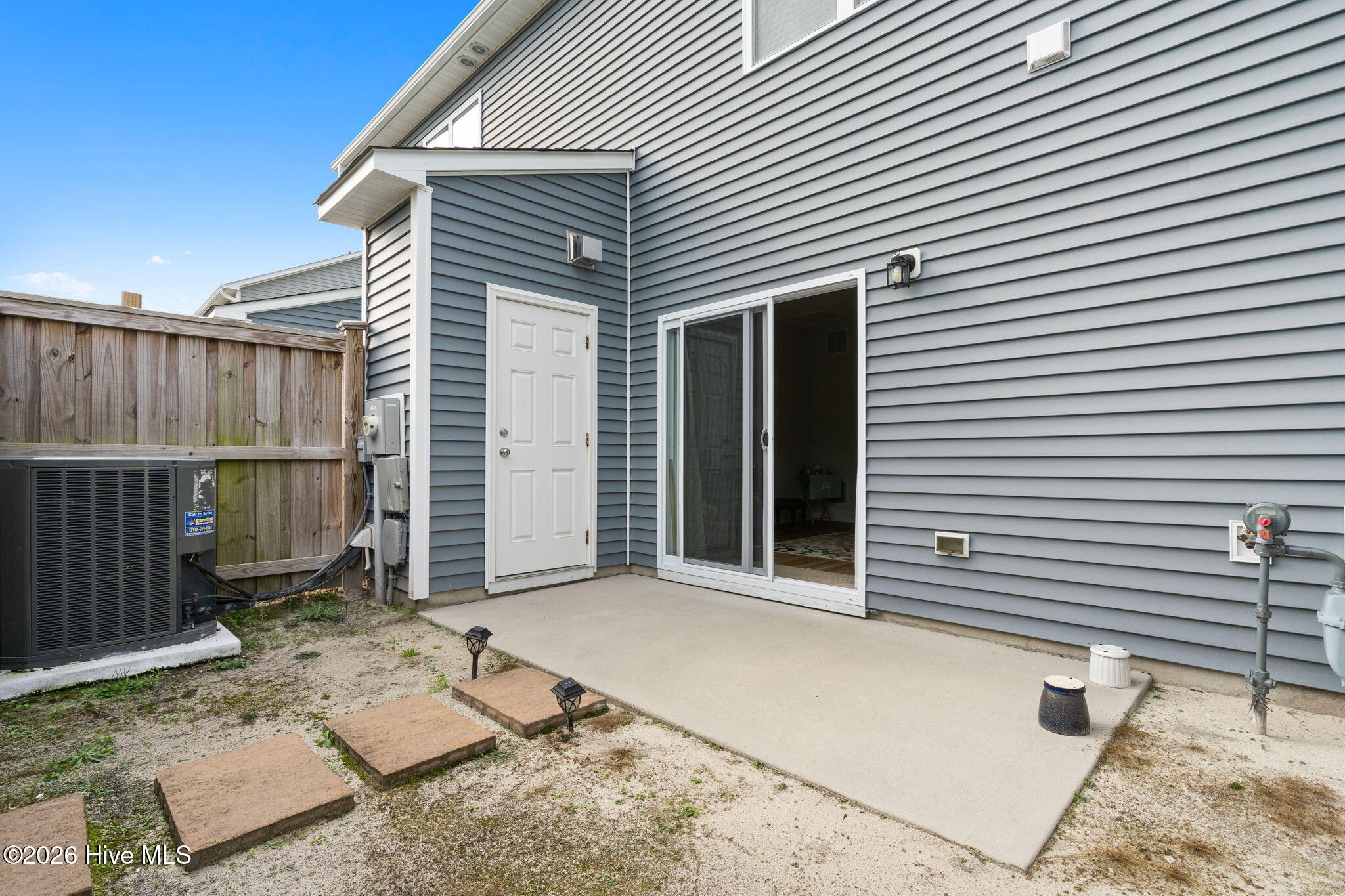 100549821 | Photo 24