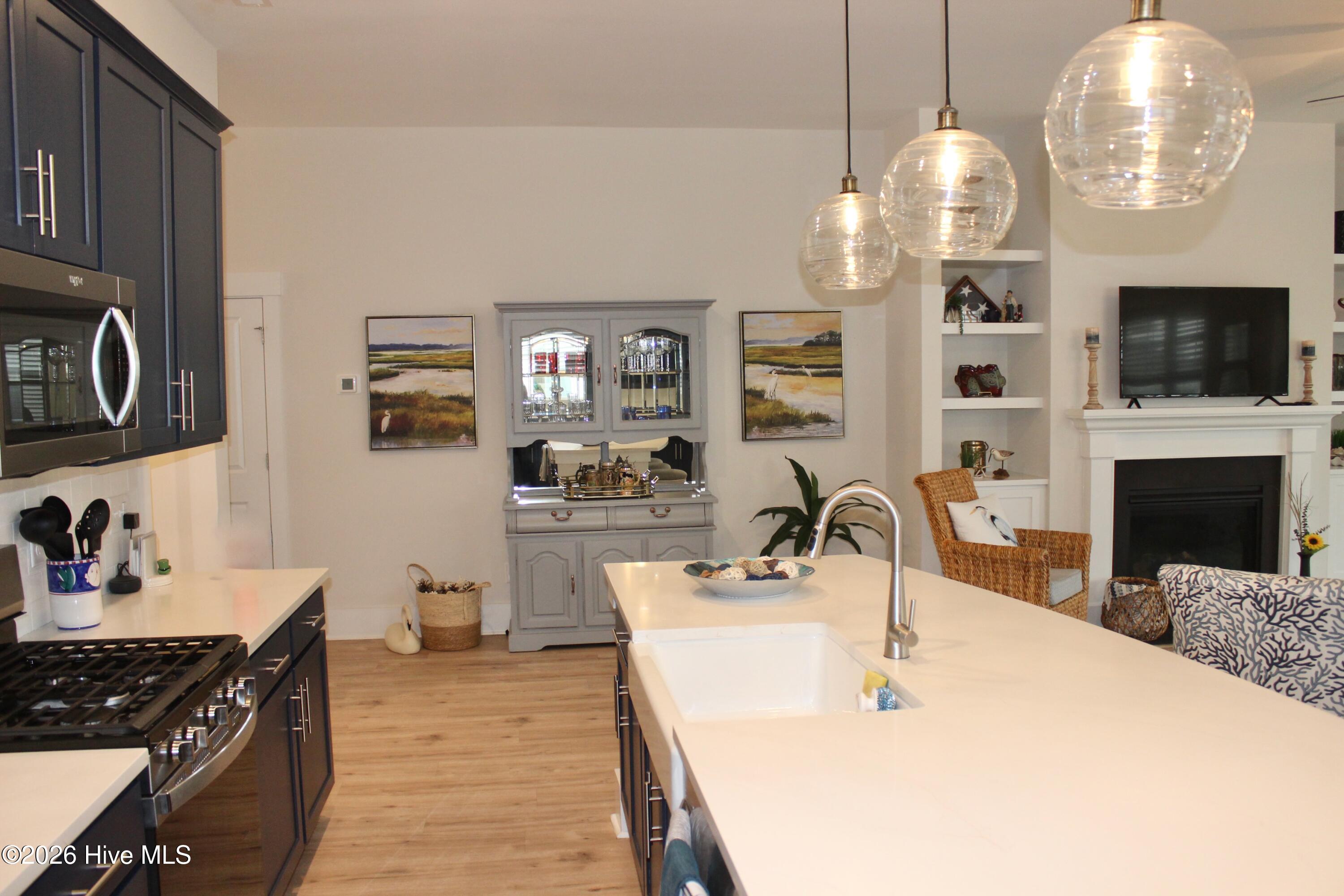 100557593 | Photo 10