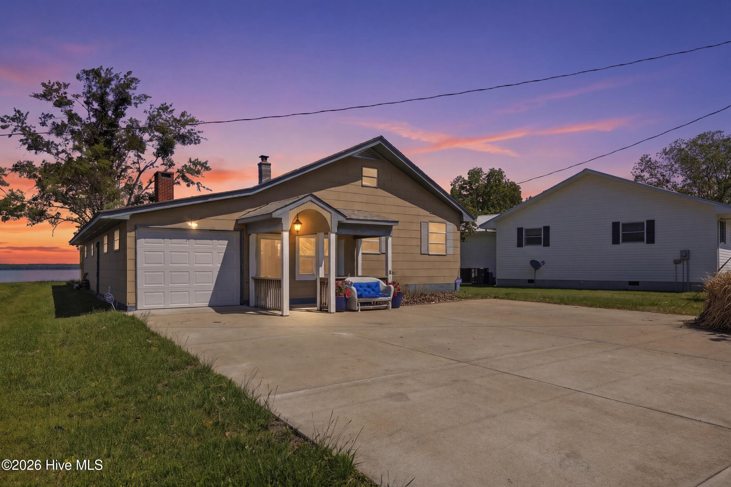 1611 Arapahoe, Edenton, North Carolina, 2 Bedrooms Bedrooms, 4 Rooms Rooms,2 BathroomsBathrooms,Single family residence,For sale,Arapahoe,100569557