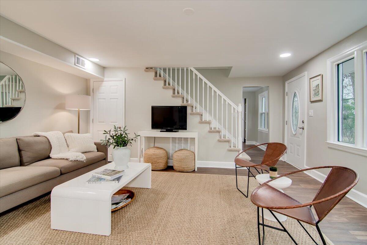2303 Laurel Lane