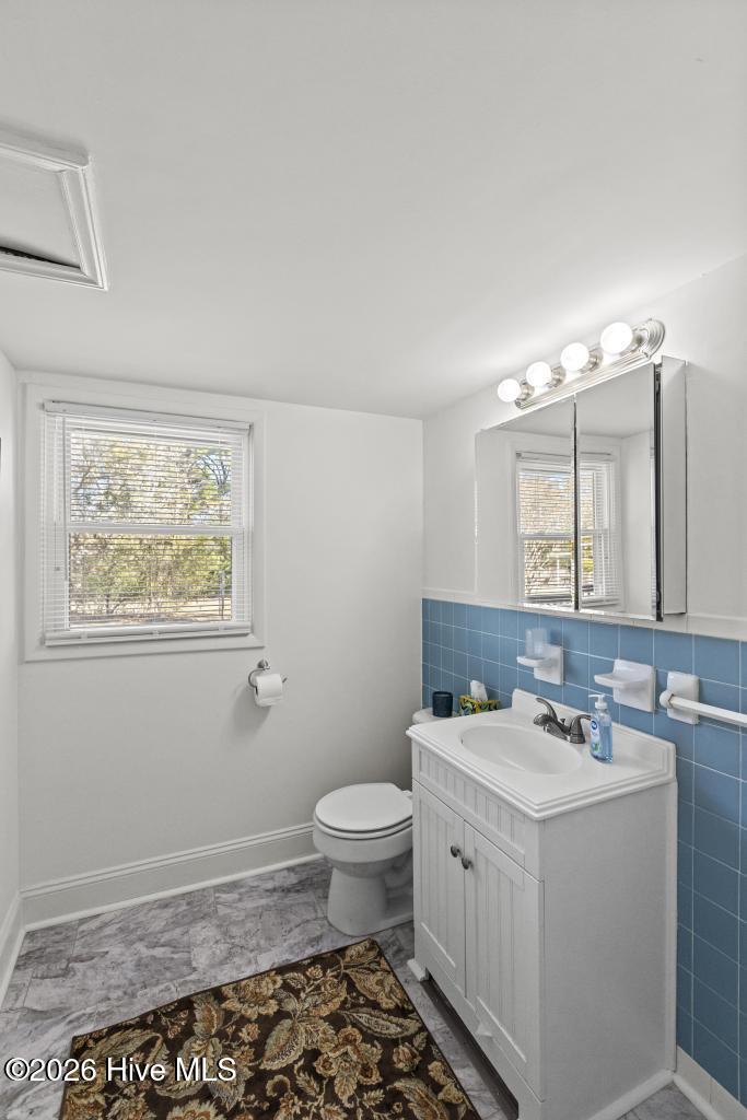 100553306 | Photo 29