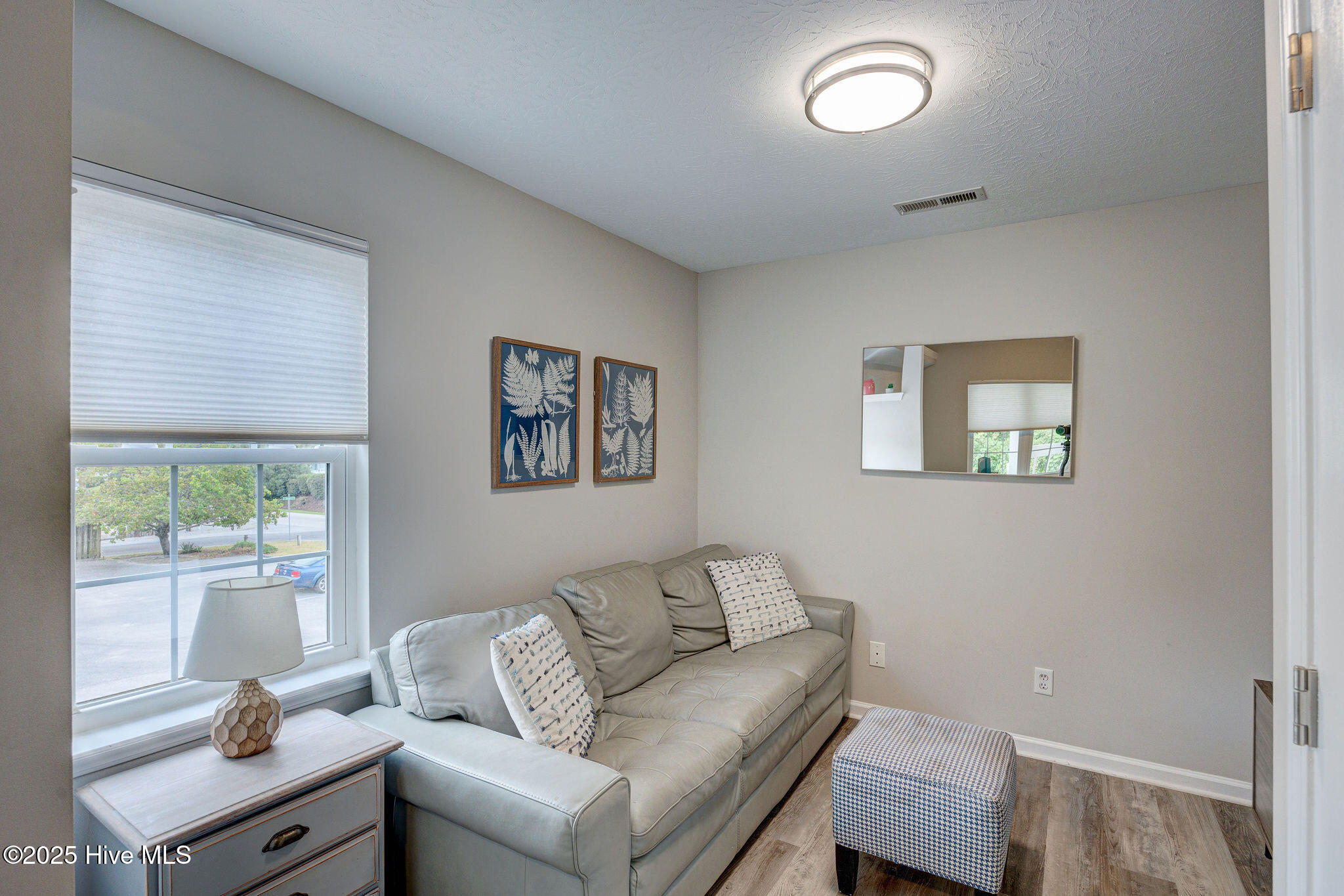 100531587 | Photo 19