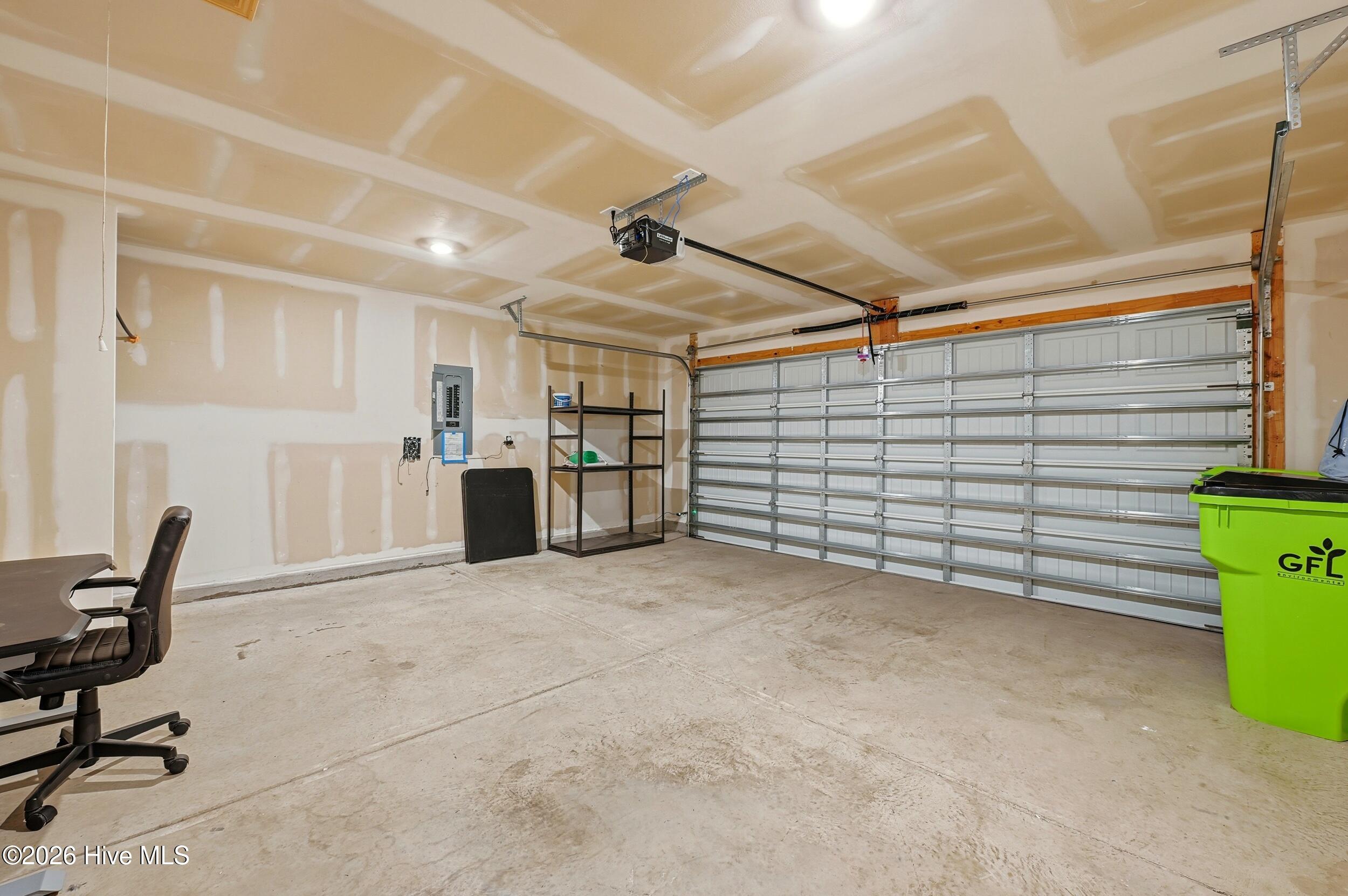 100555935 | Photo 20