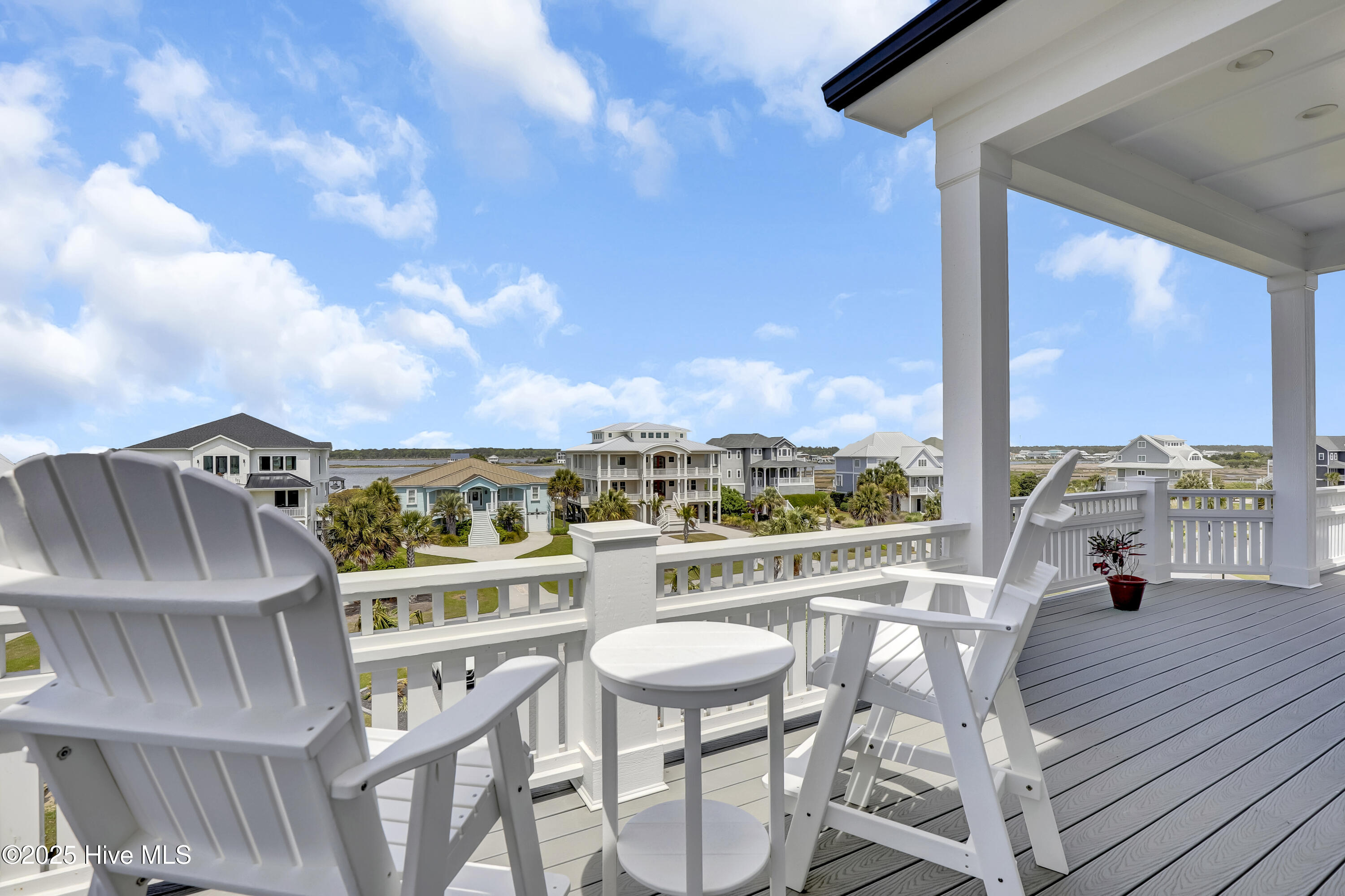 100503420 | Photo 36