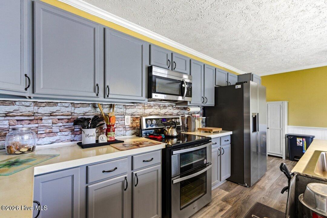 100566216 | Photo 13