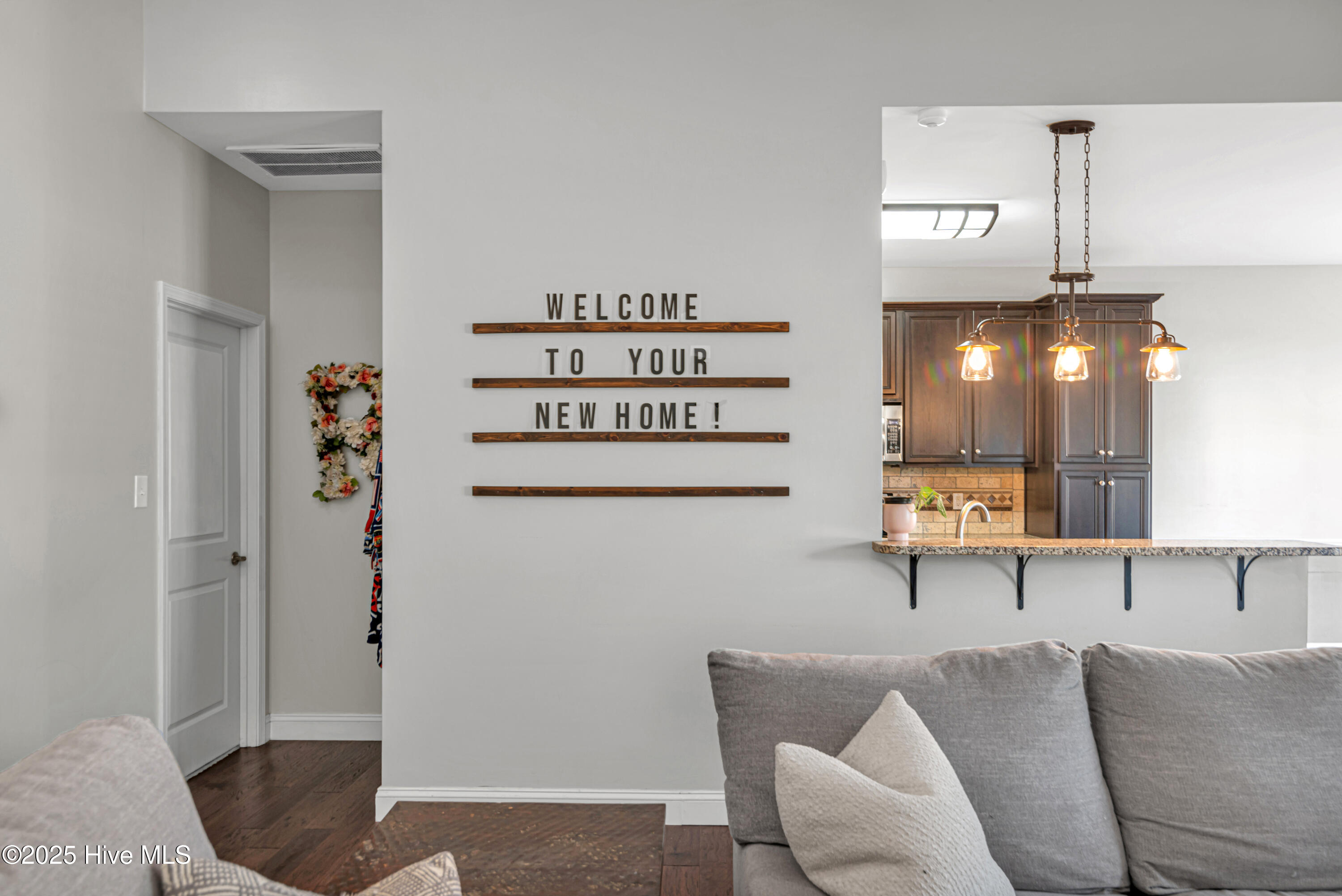 100545574 | Photo 13