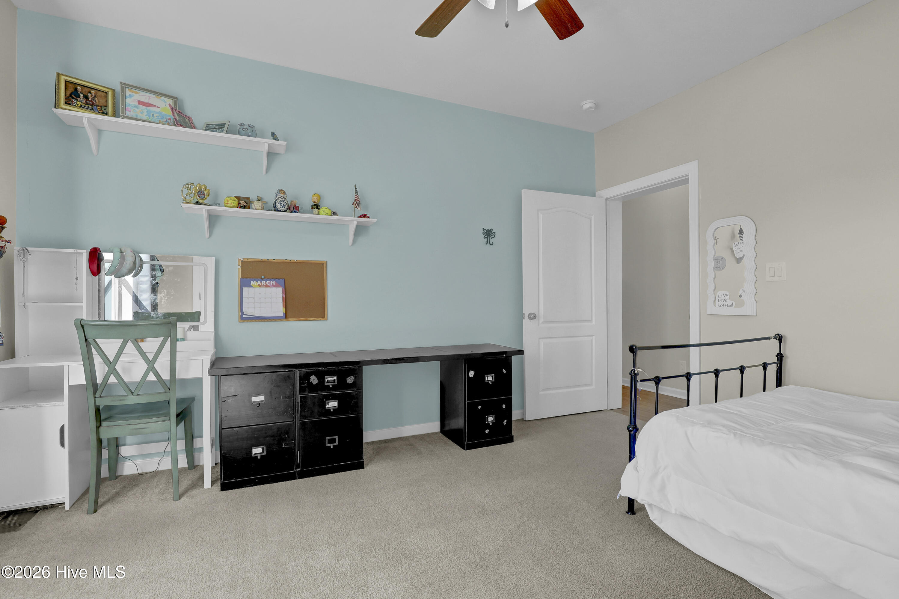 100562204 | Photo 23