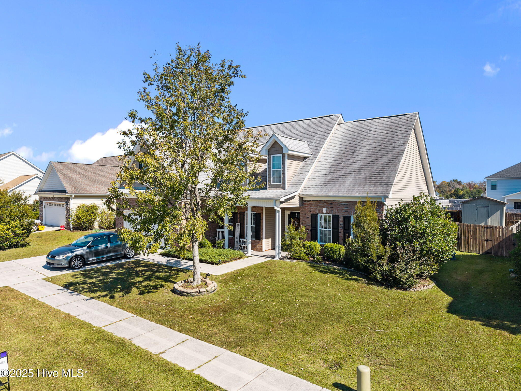 100532317 | Photo 38