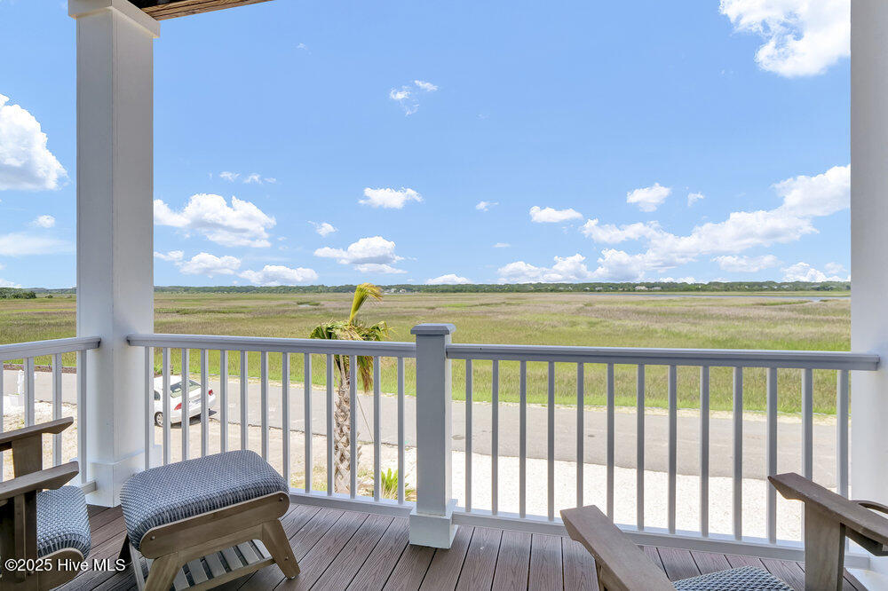 100509330 | Photo 40