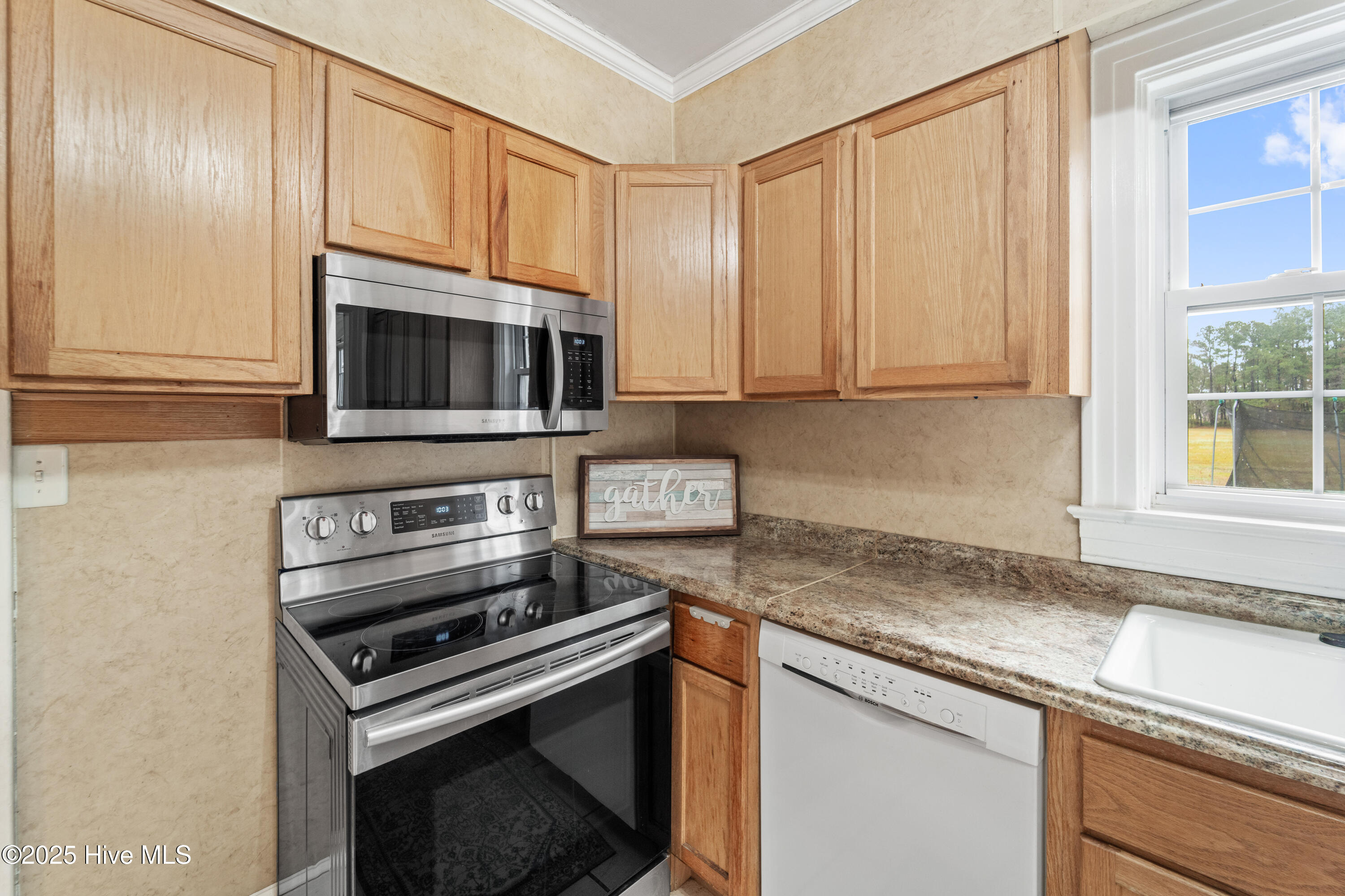 100544156 | Photo 21