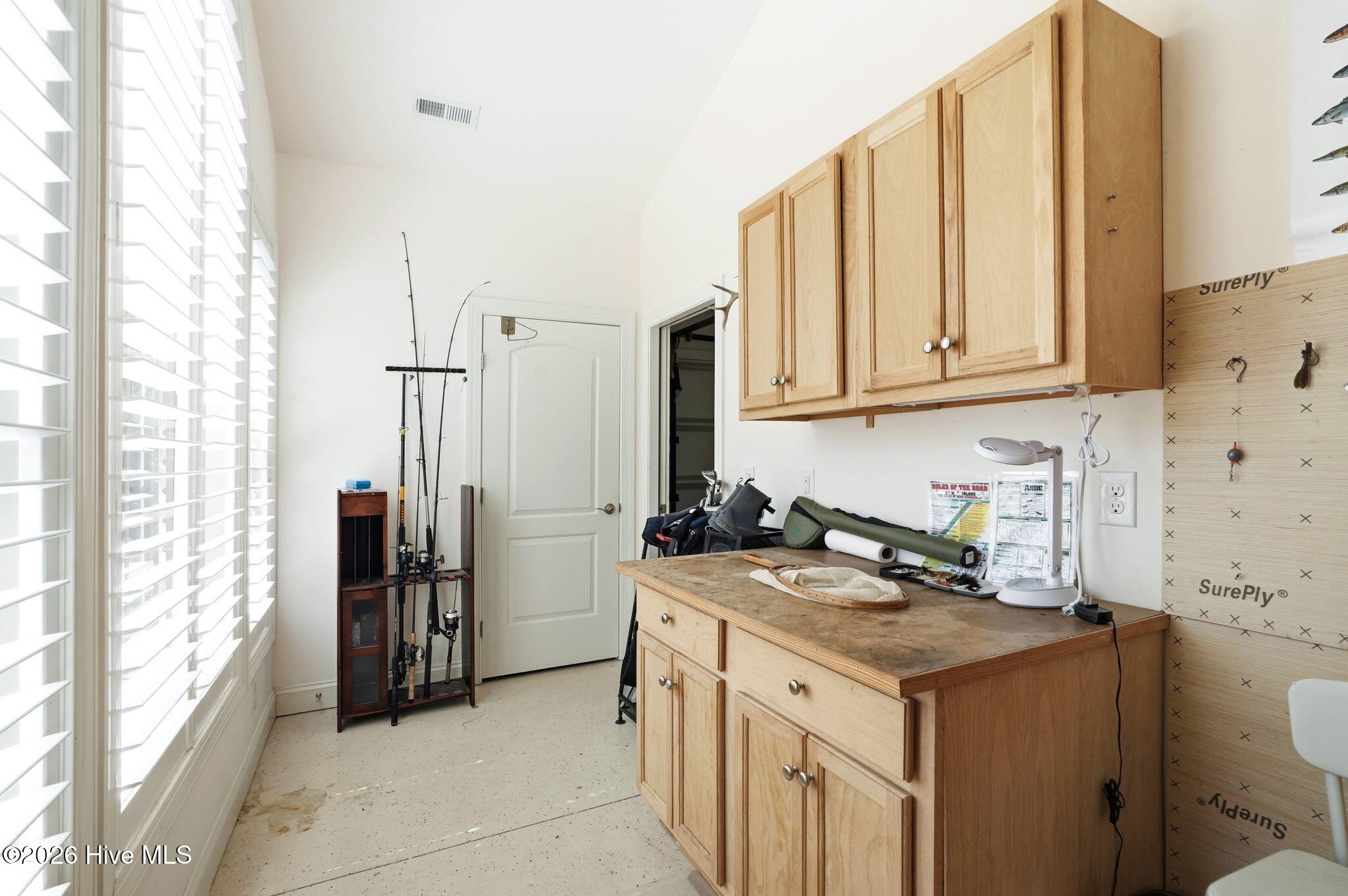 100565235 | Photo 60