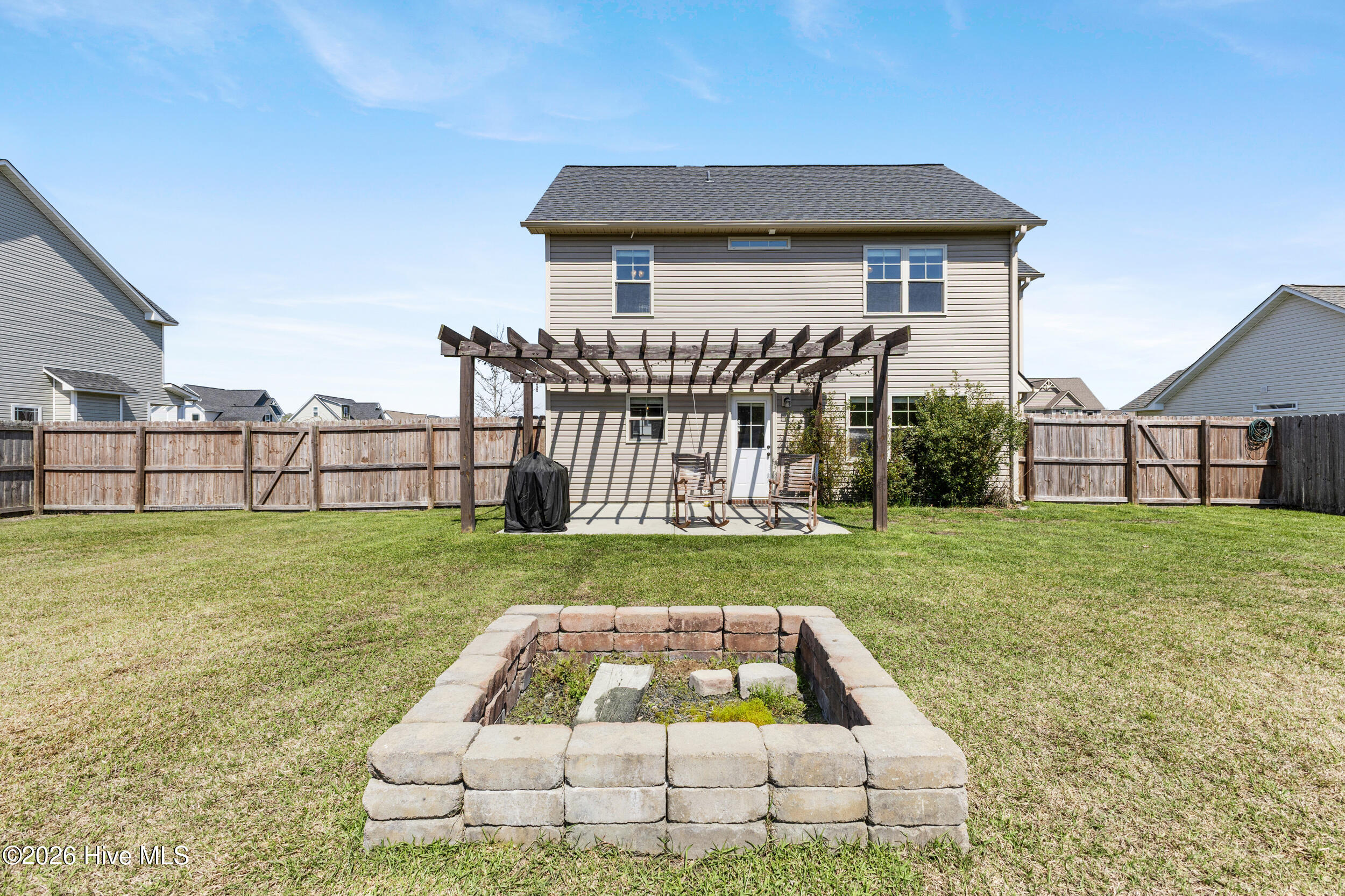 100563533 | Photo 28