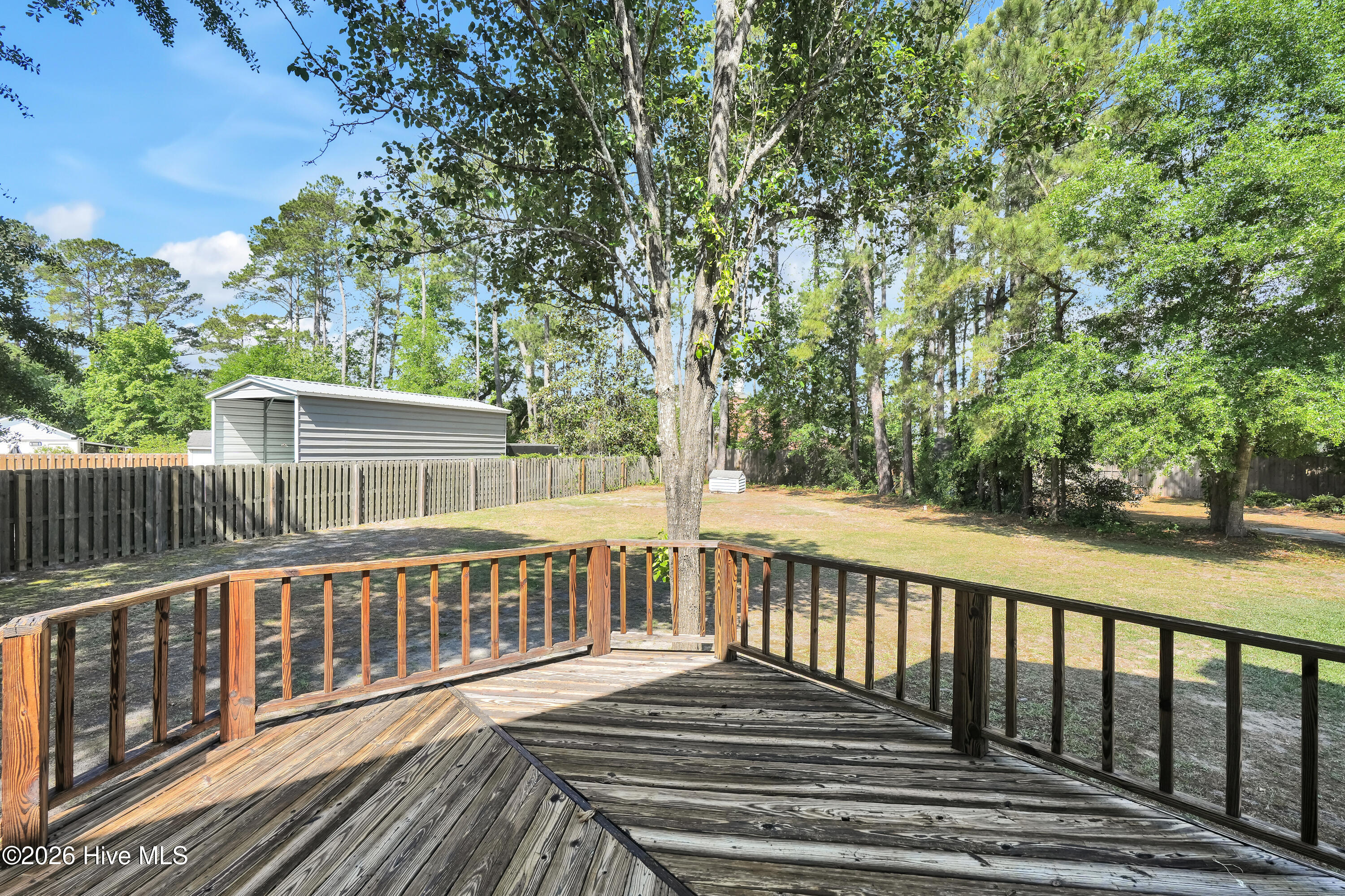 100570472 | Photo 39