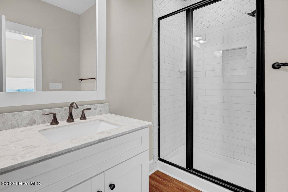 100564441 | Photo 29