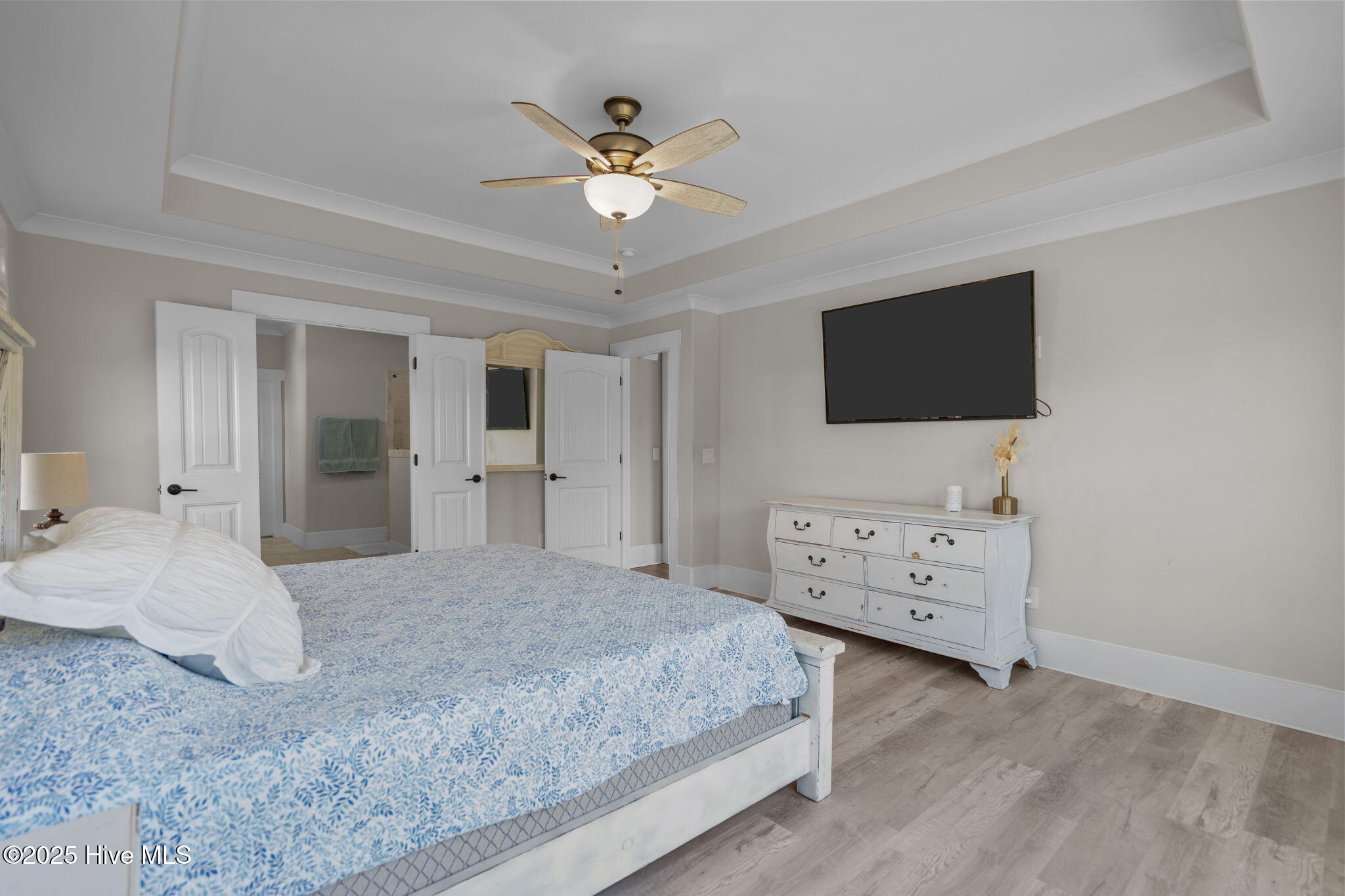 100536162 | Photo 27