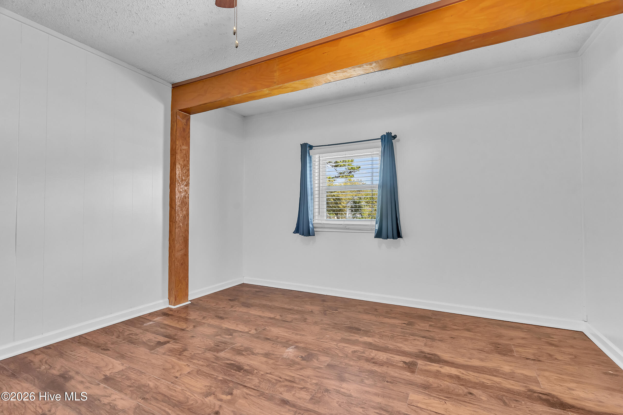 100567424 | Photo 18