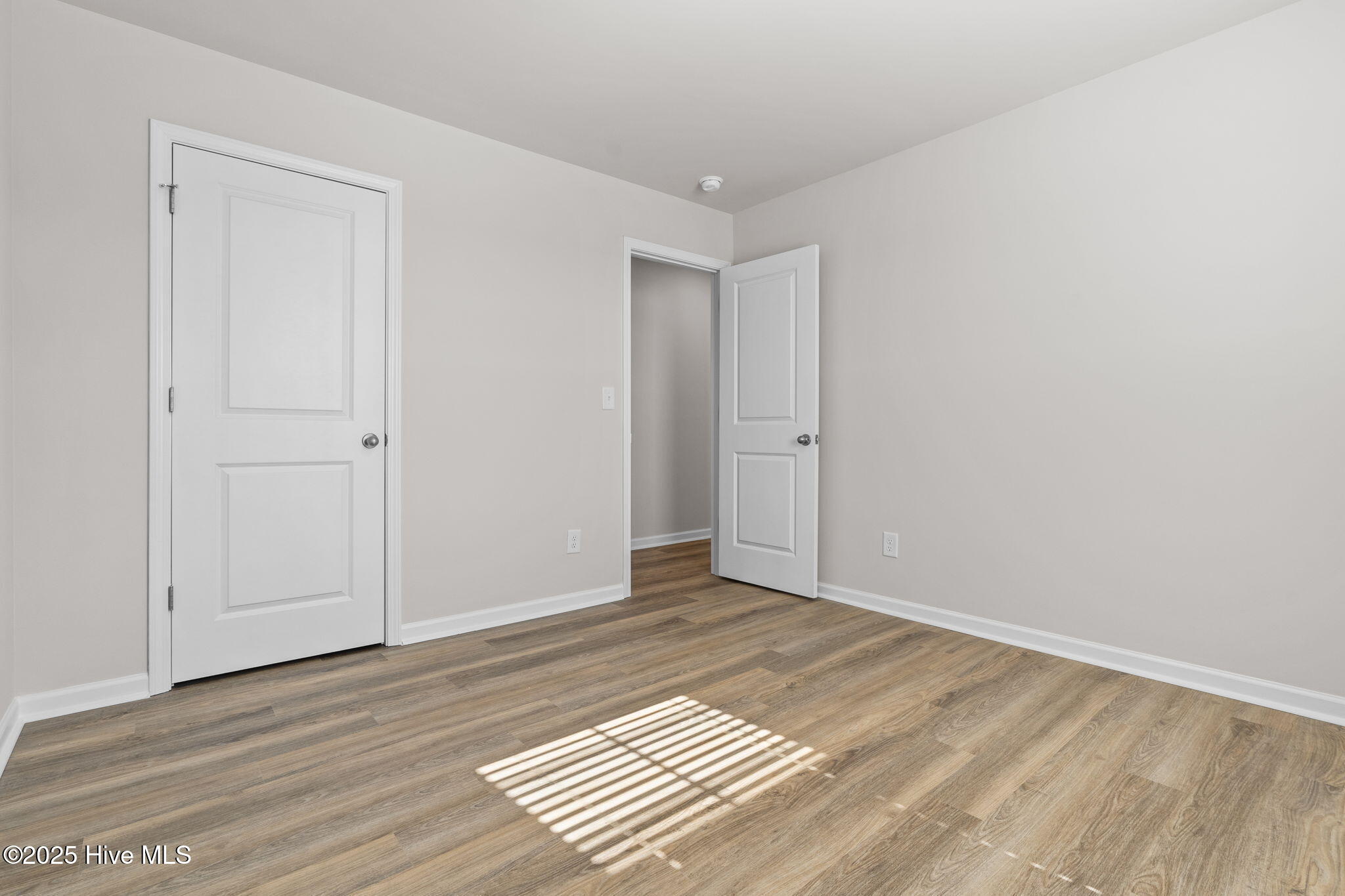 100551766 | Photo 24