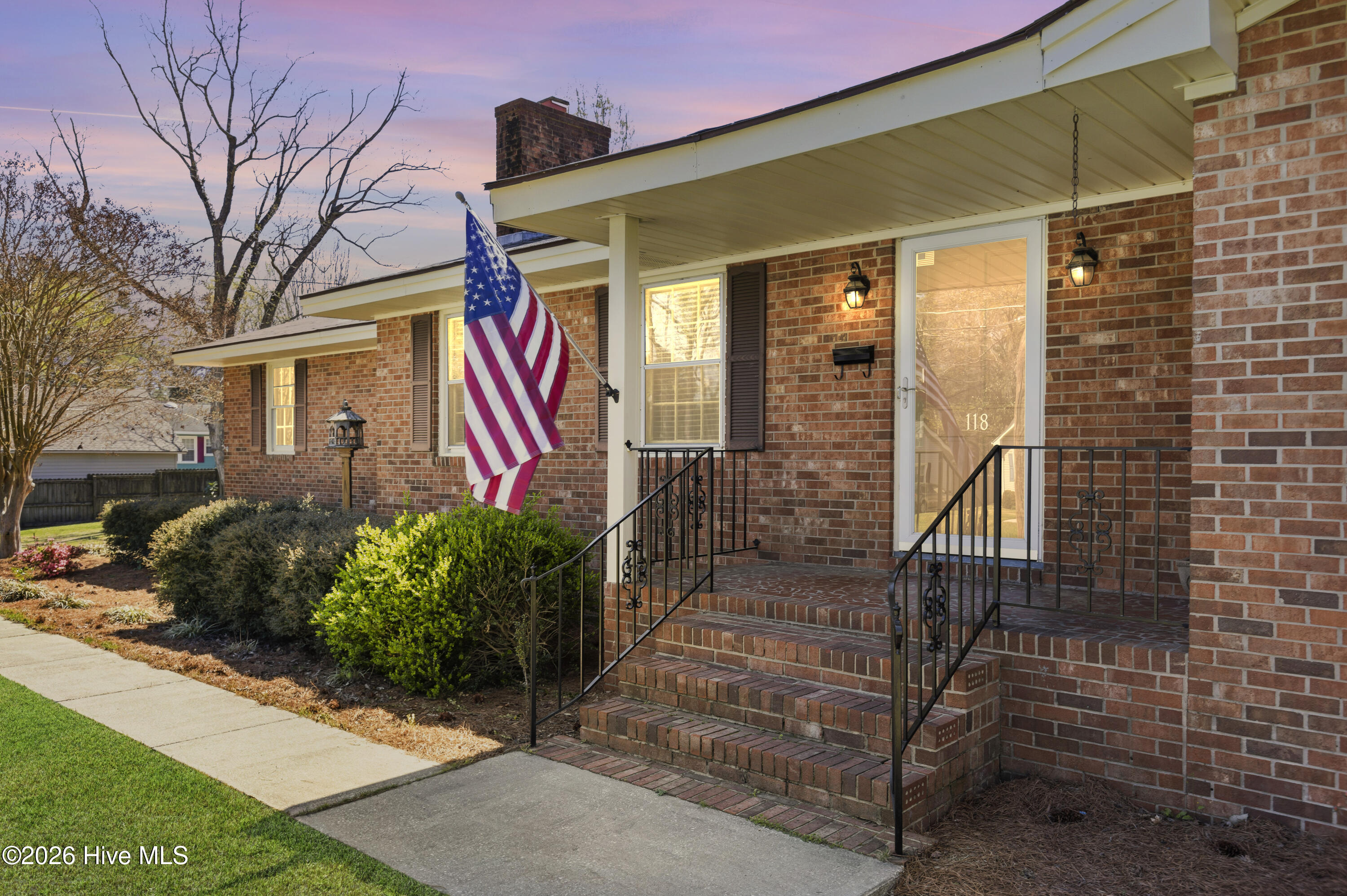 100561797 | Photo 58