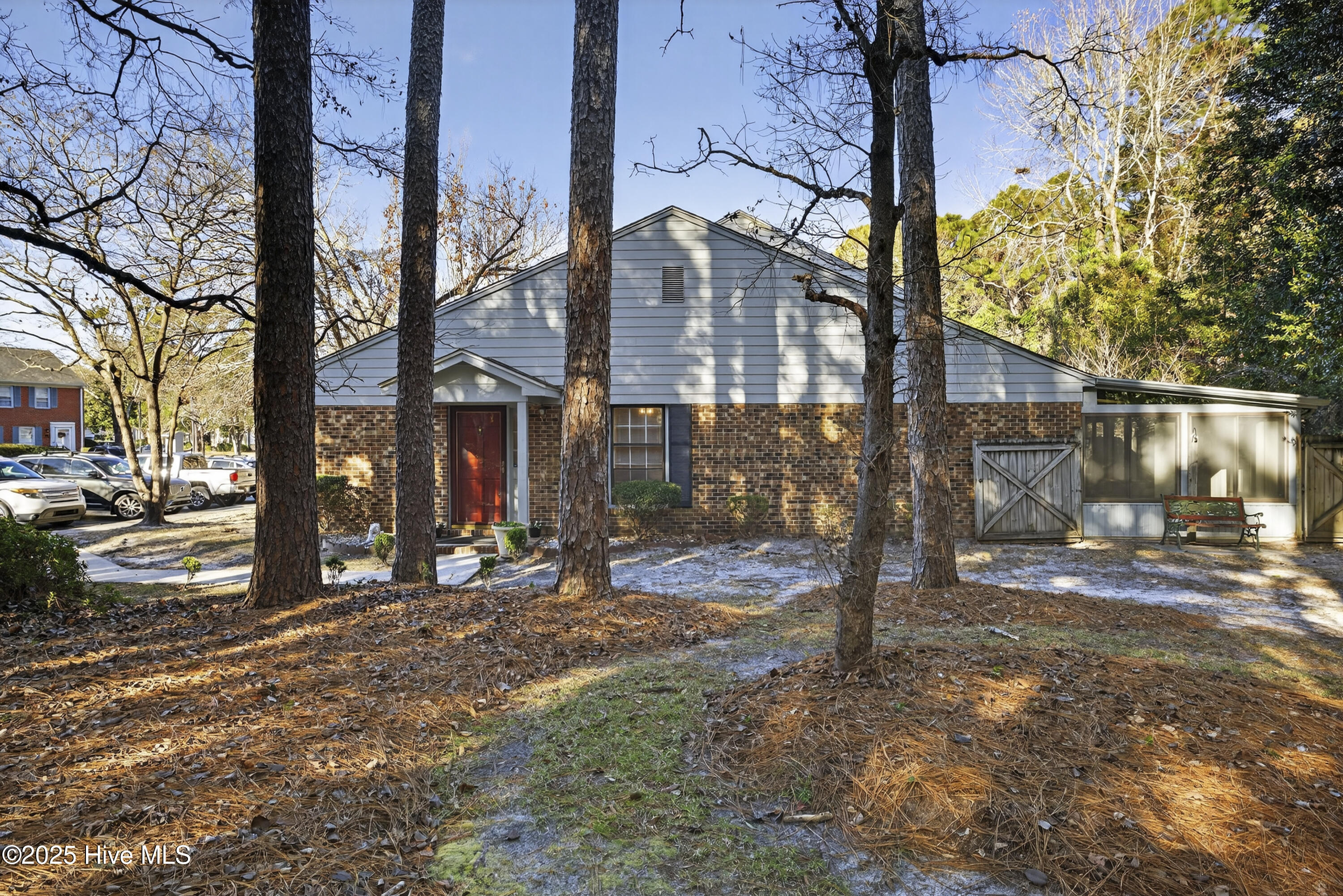 100546761 | Photo 26