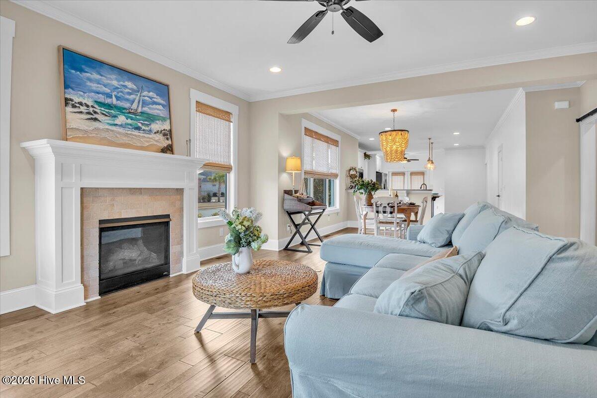 100558839 | Photo 14