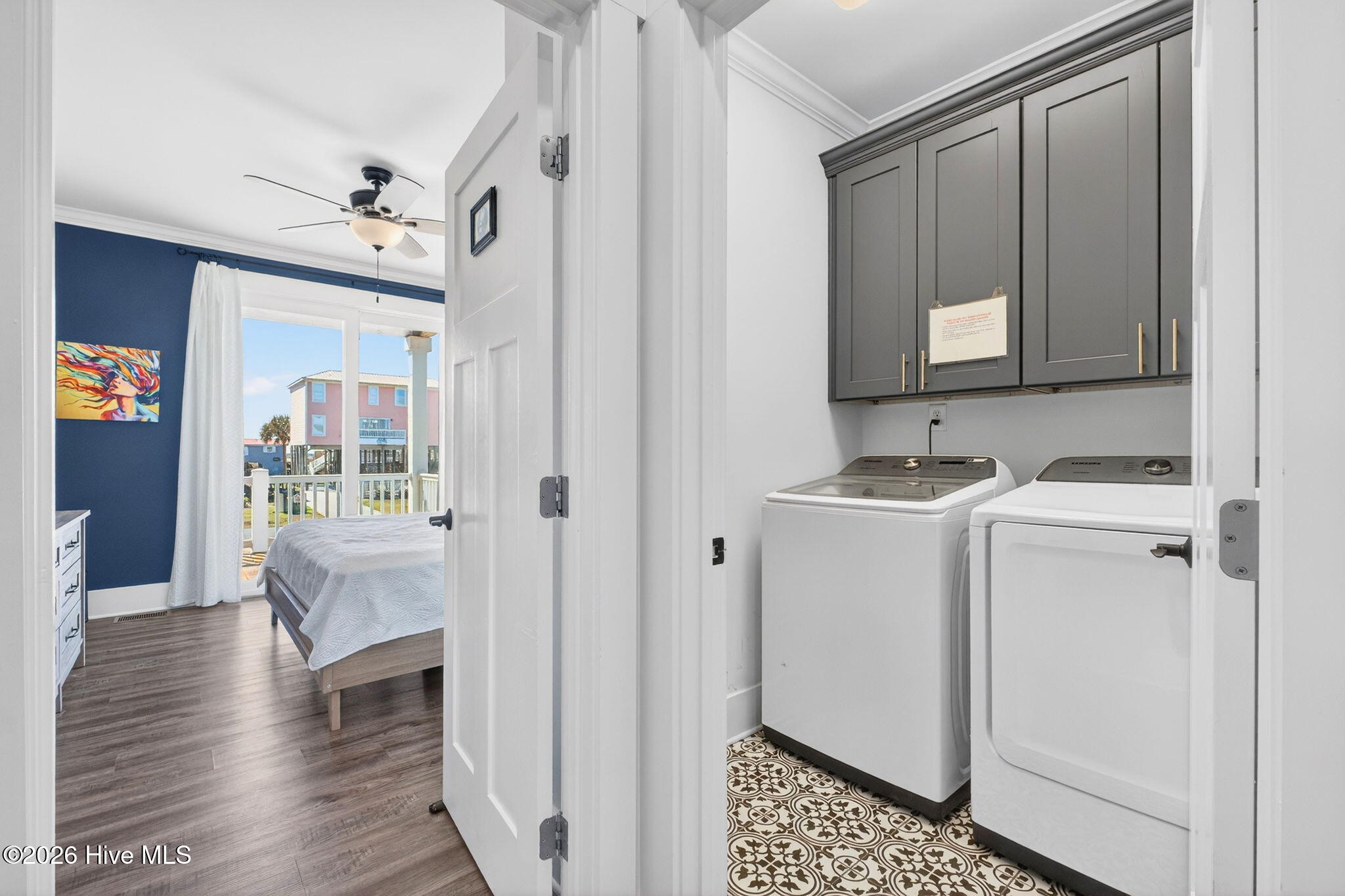 100554481 | Photo 33