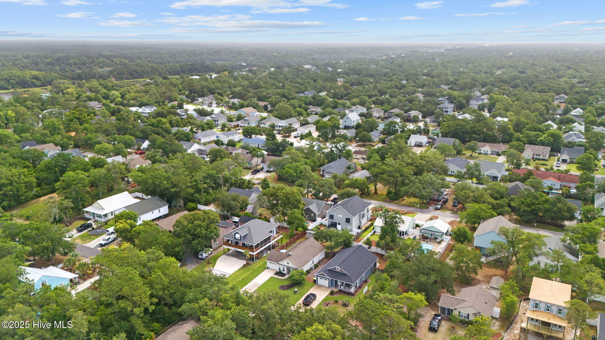 100548300 | Photo 59