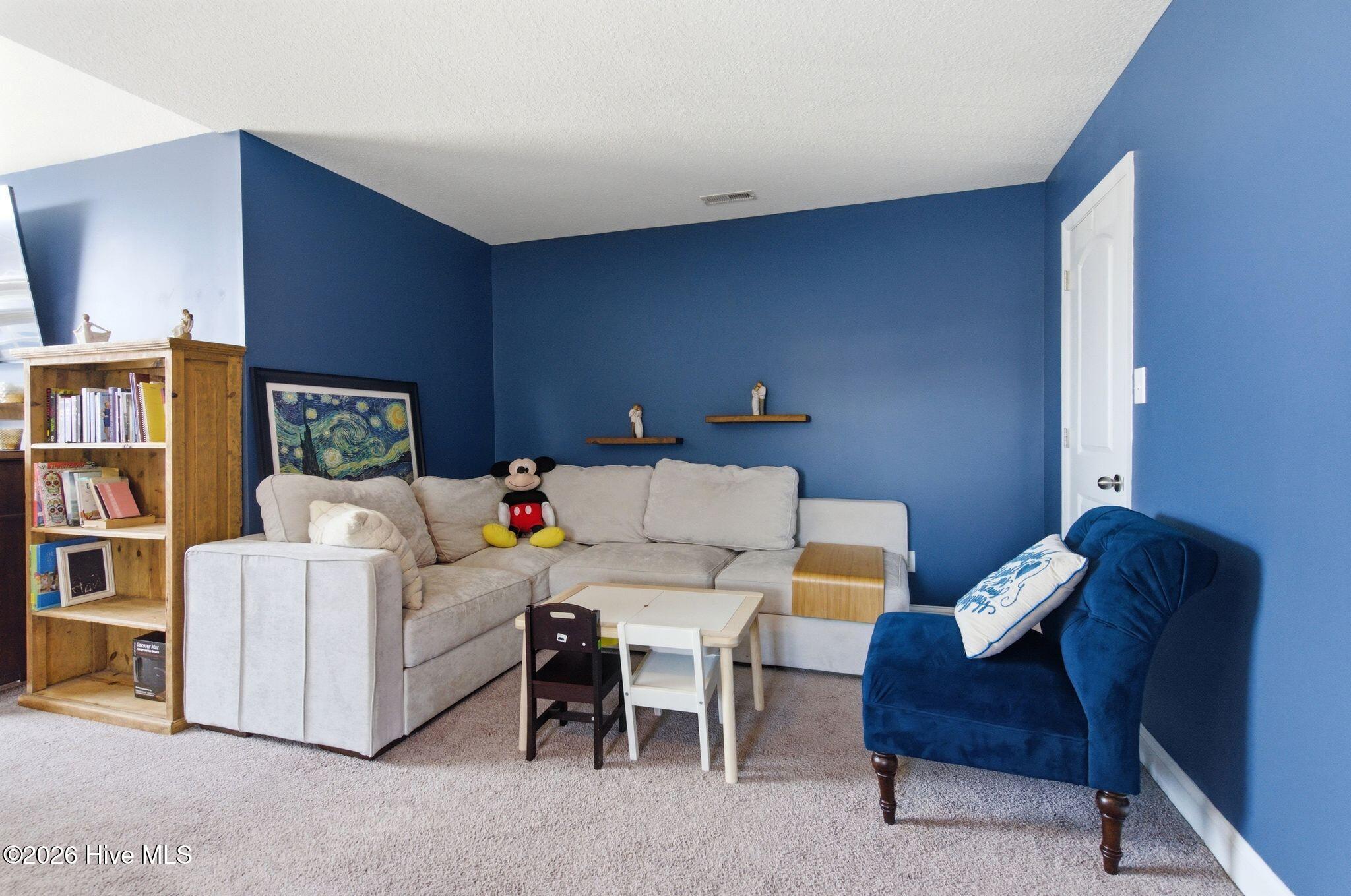 100558207 | Photo 33