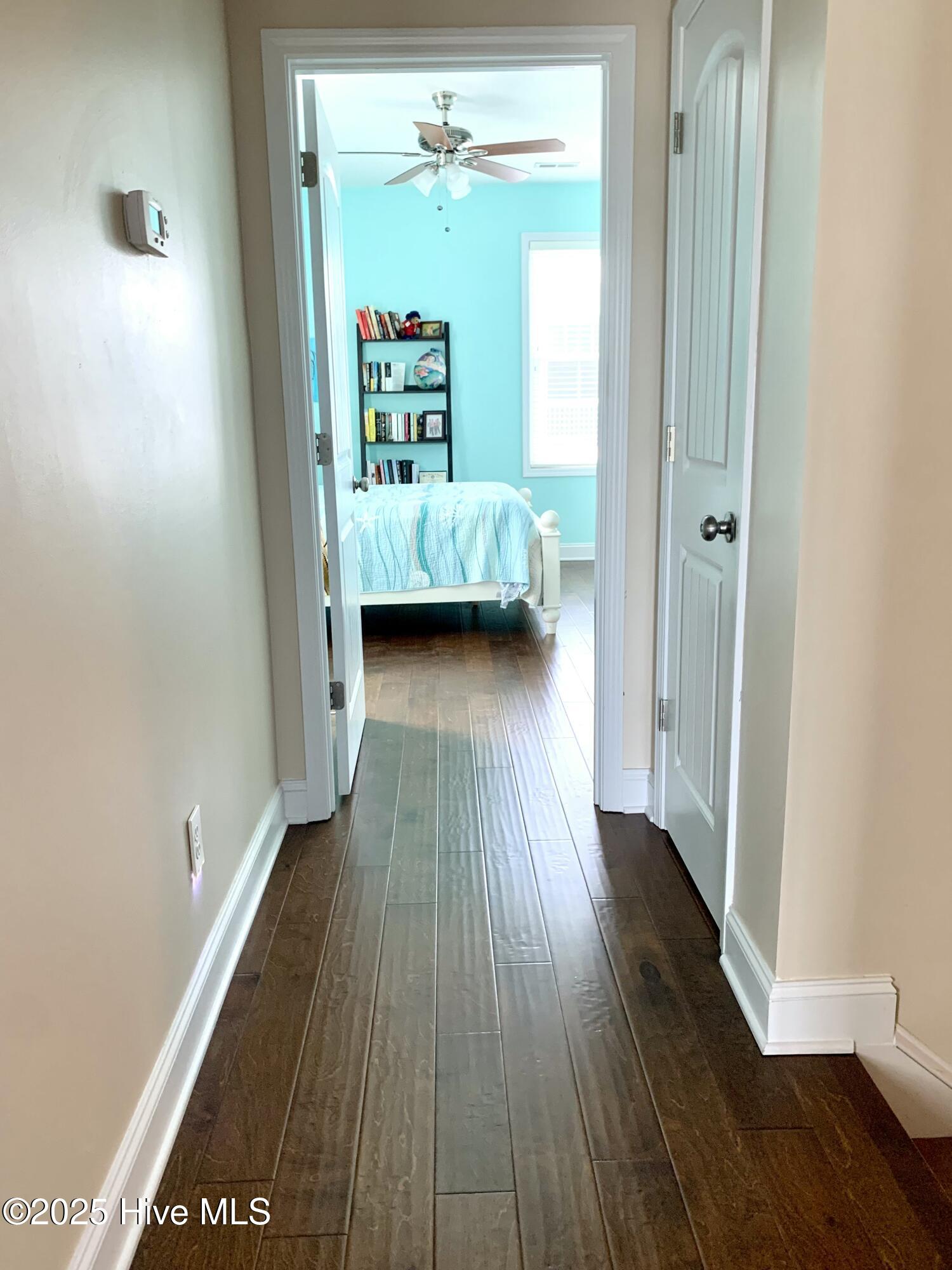 100536015 | Photo 43