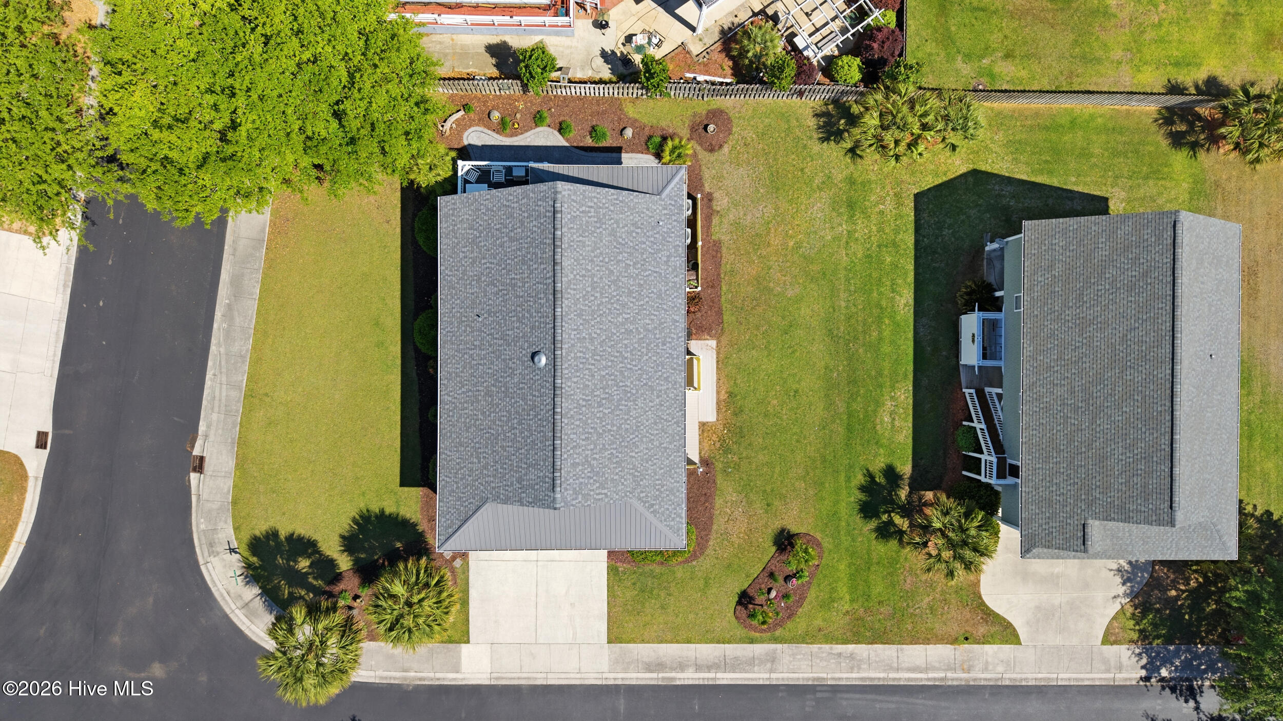 100567989 | Photo 56