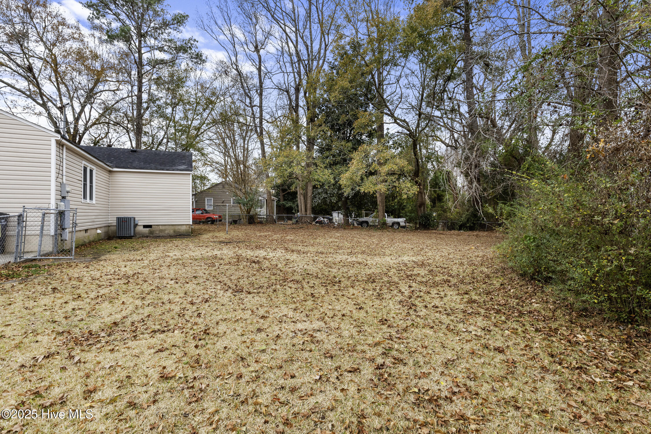 100546891 | Photo 25