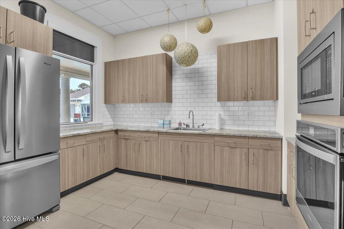 100547572 | Photo 59