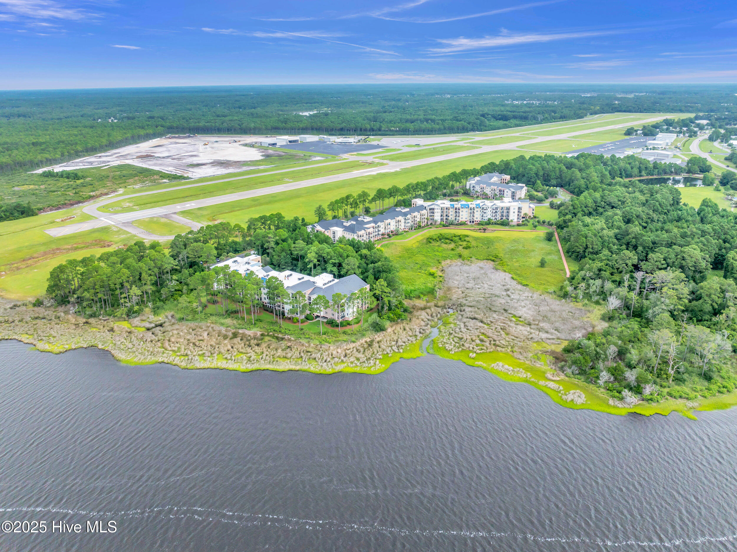 100519545 | Photo 48