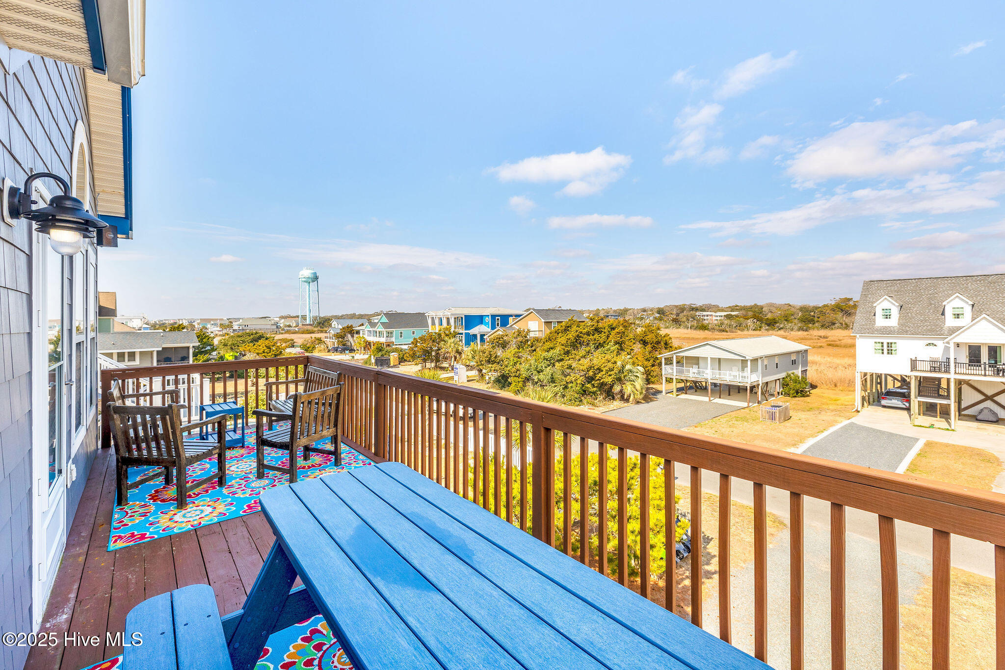 100529088 | Photo 46