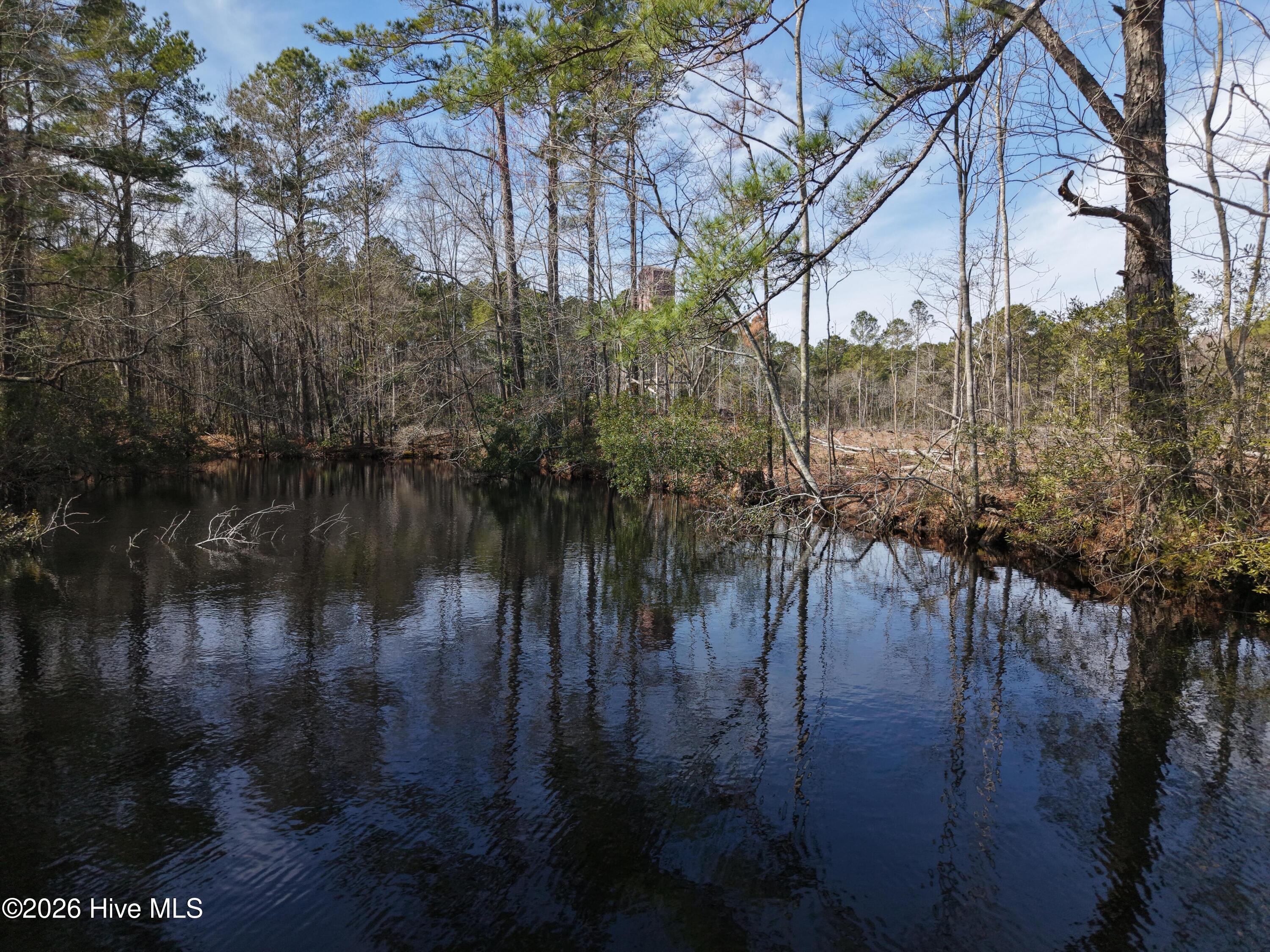 03_beyc69cc2b1e2a7b9