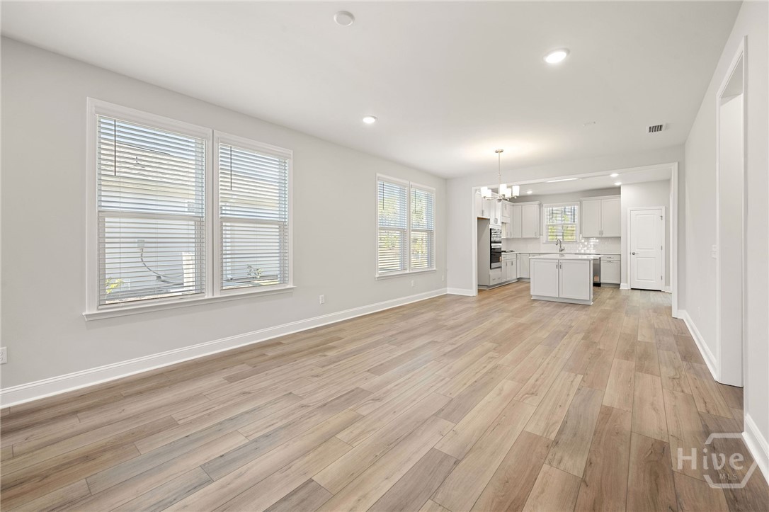 Pictures, photographs, colors, features, and sizes are for illustration purposes only and will vary from the homes as built.