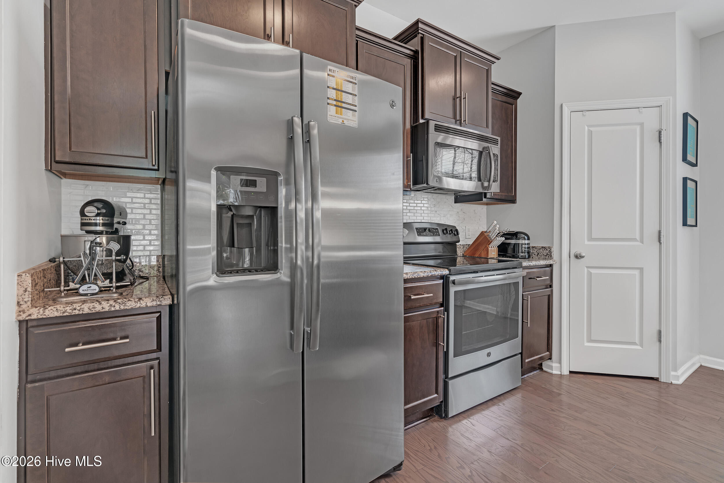 100551488 | Photo 19