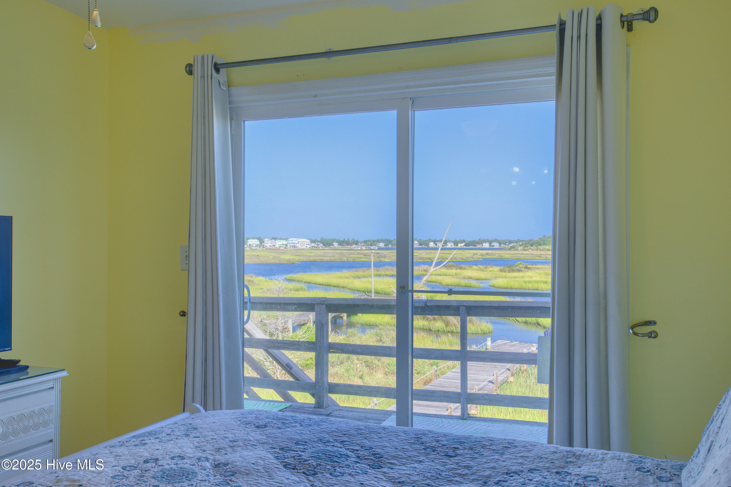 100534392 | Photo 19