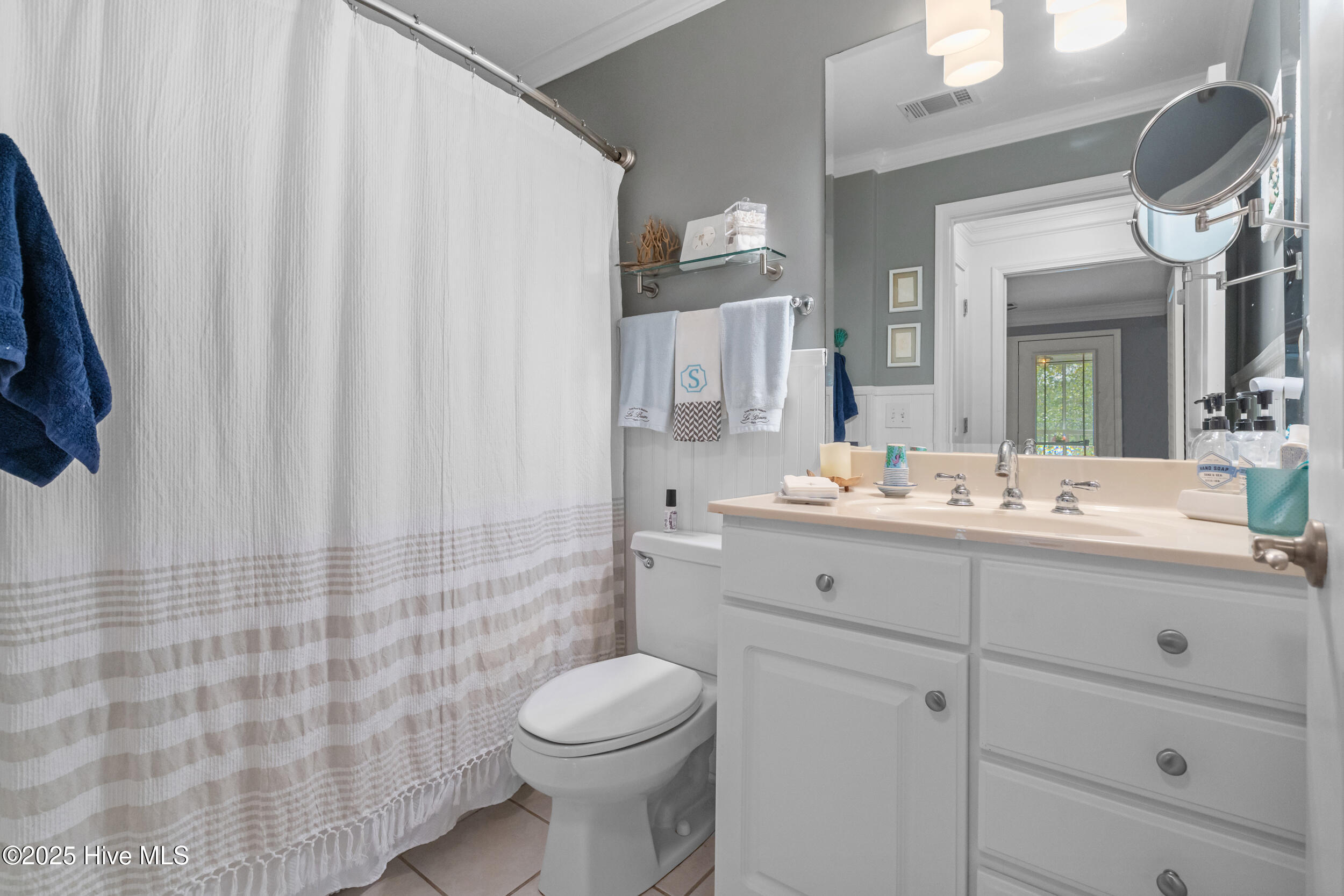 100531411 | Photo 22