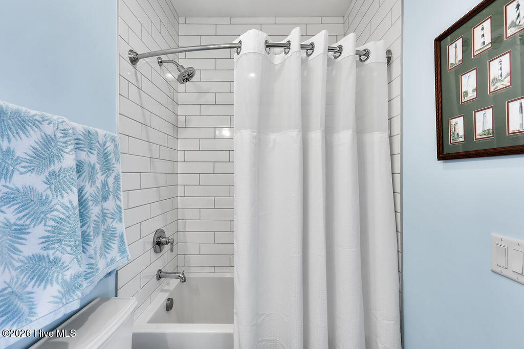 100564956 | Photo 29