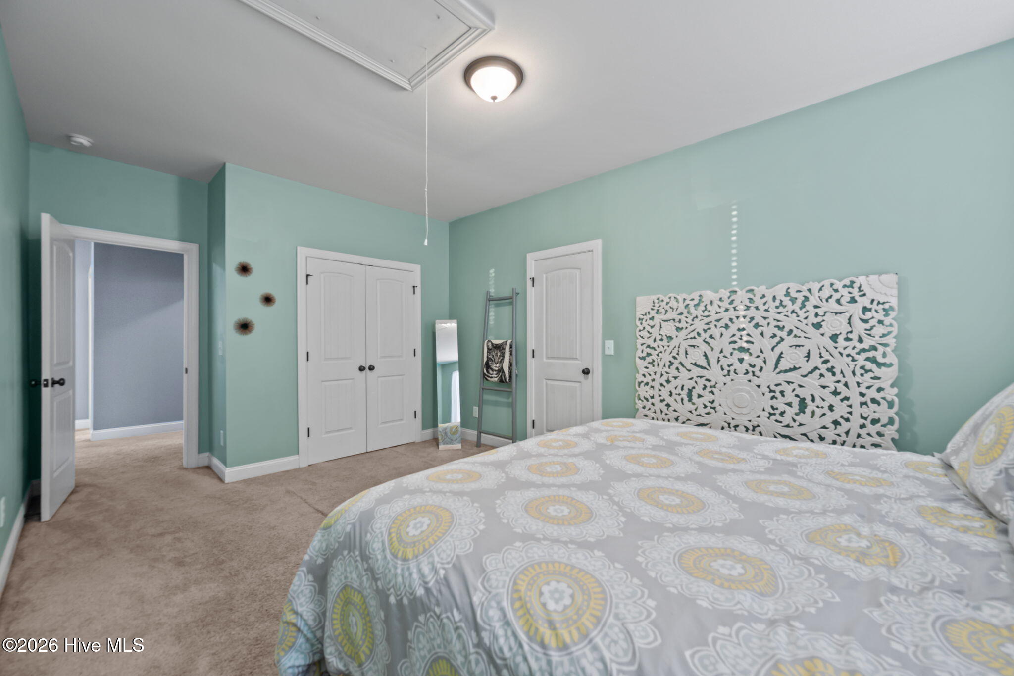 100557022 | Photo 24