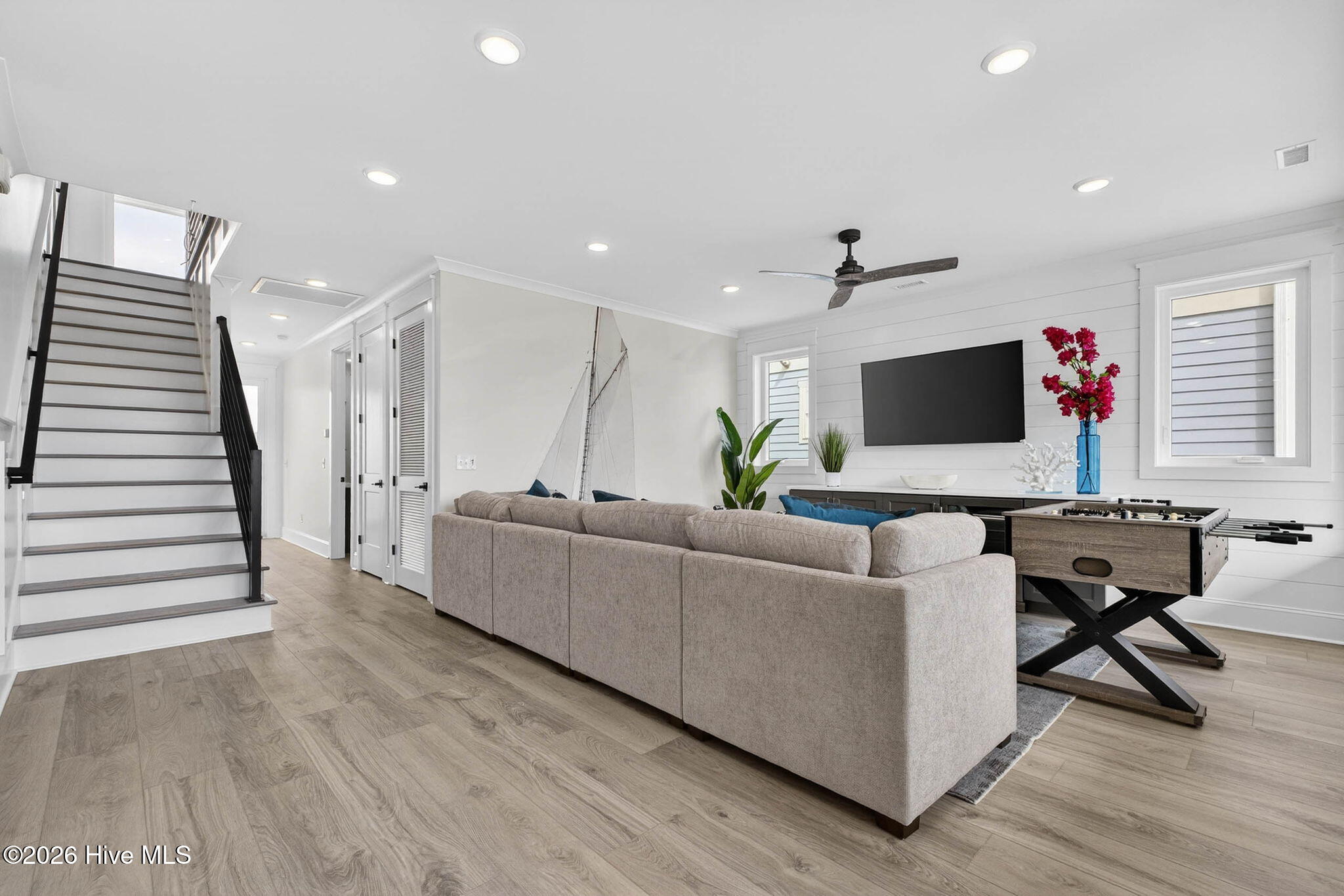 100543300 | Photo 29