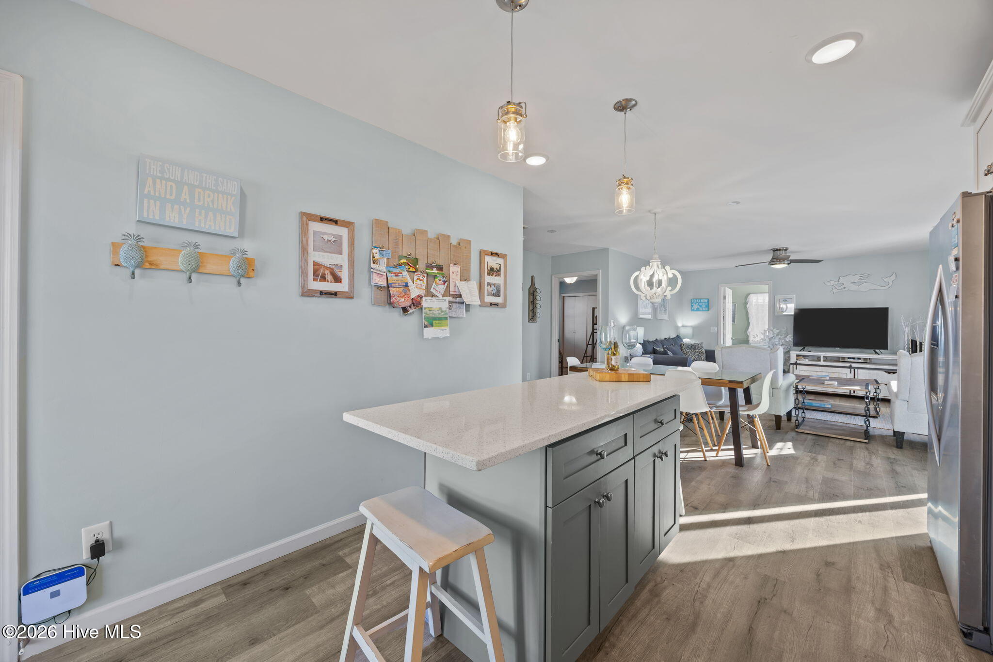 100553984 | Photo 16