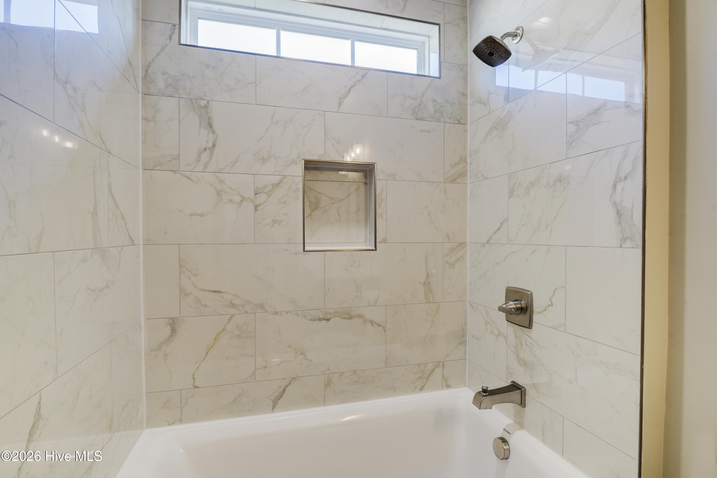 100541947 | Photo 45