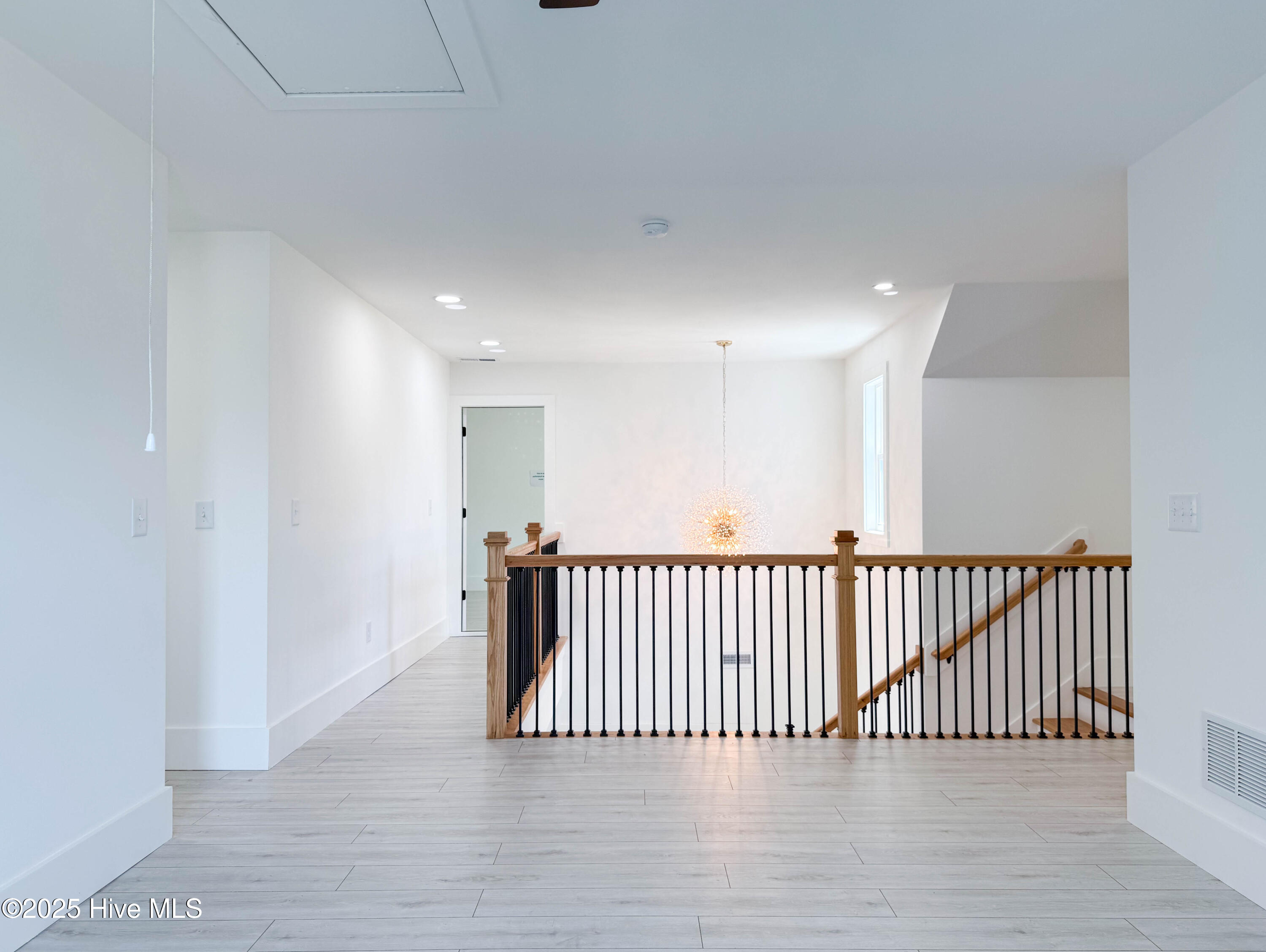 100539536 | Photo 44