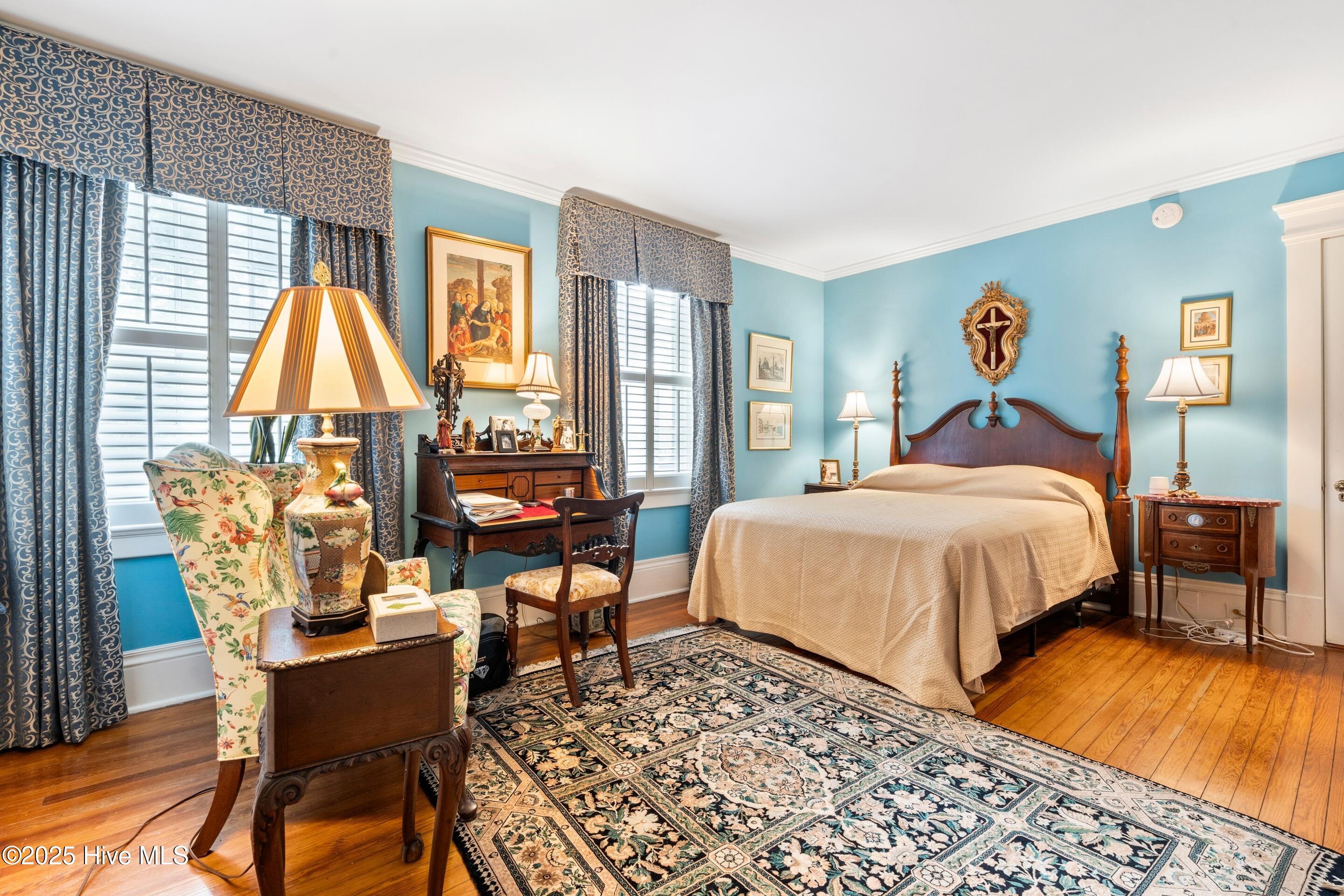 100553658 | Photo 44