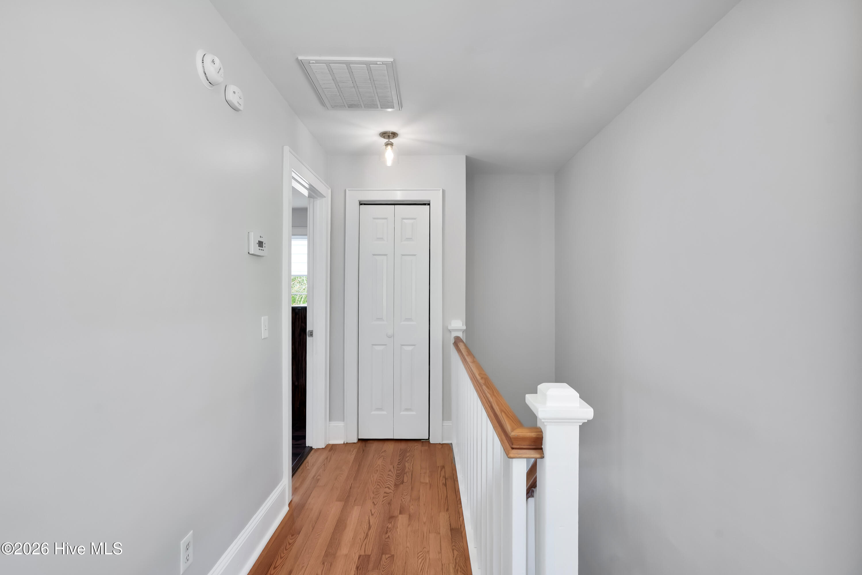 100564635 | Photo 20