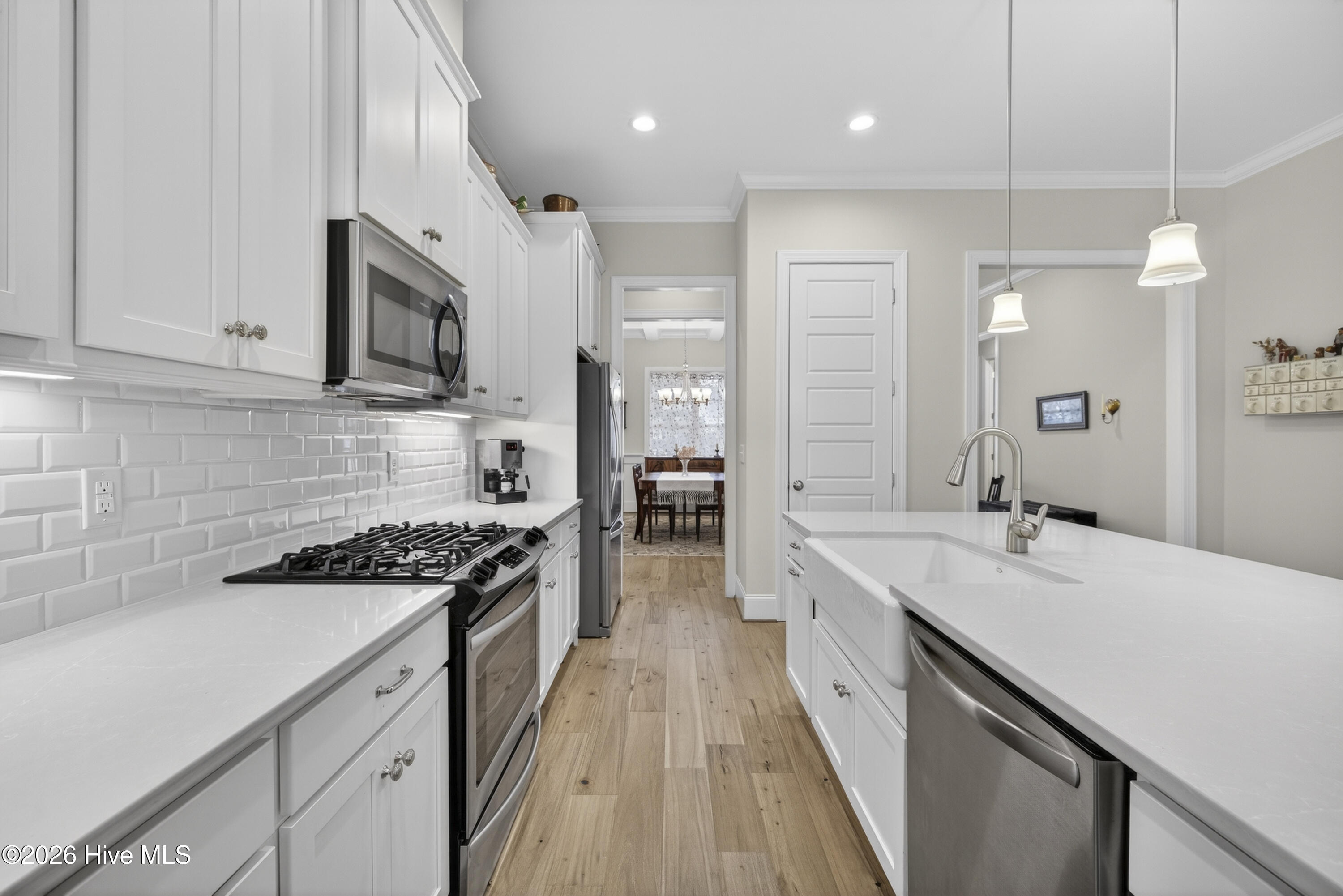 100558157 | Photo 12