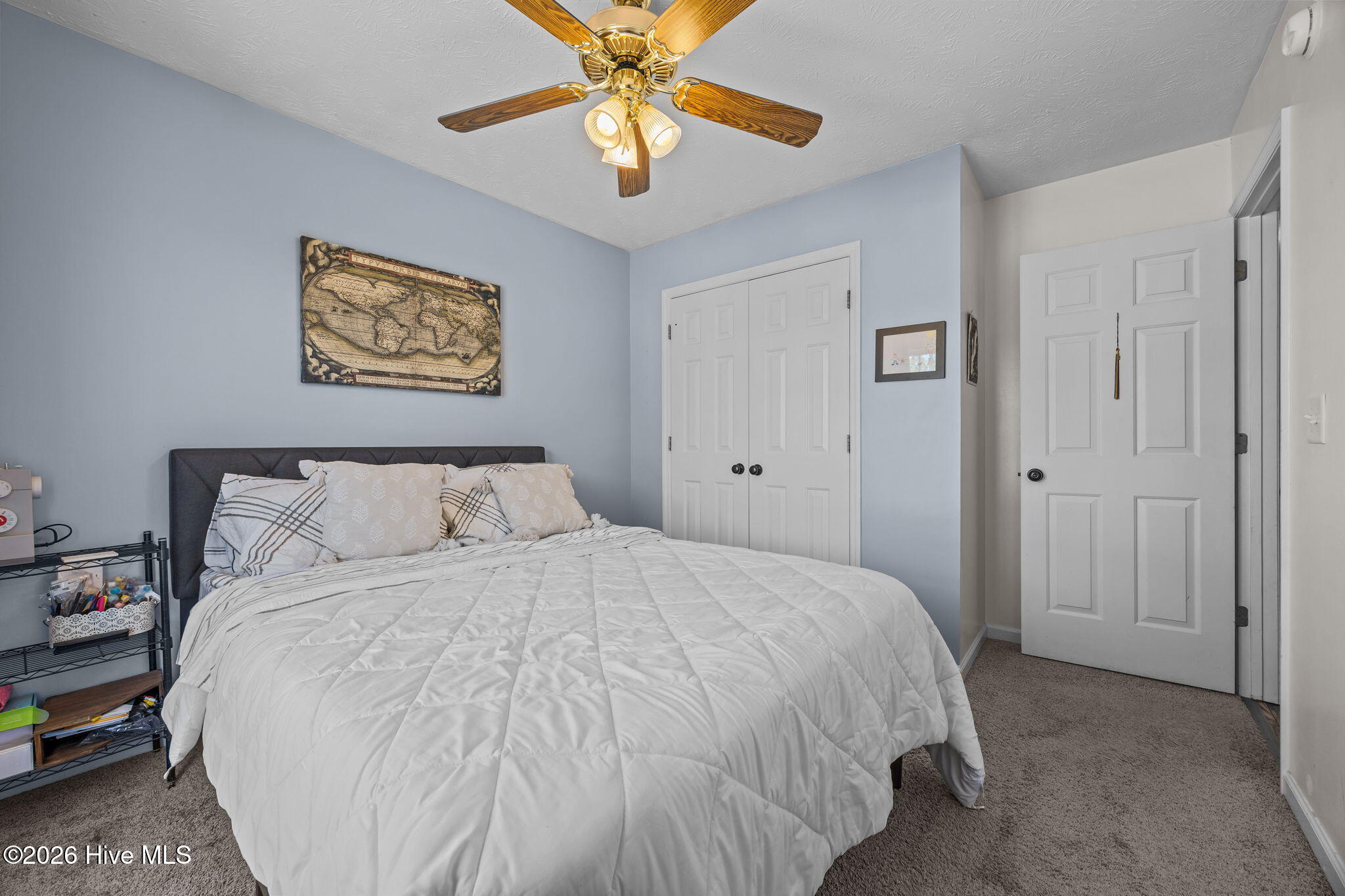 100549492 | Photo 35