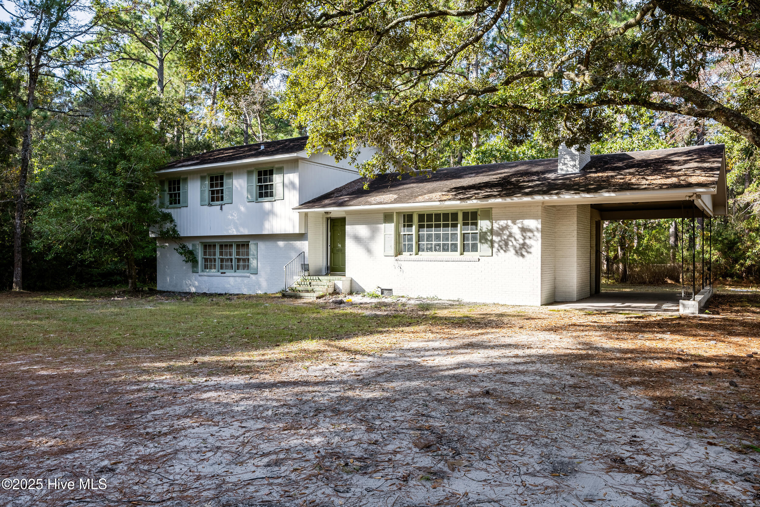 Homes for sale in Wilmington, NC | 6216 Fox Run Rd, Wilmington, NC 28409 | MLS# 100539652