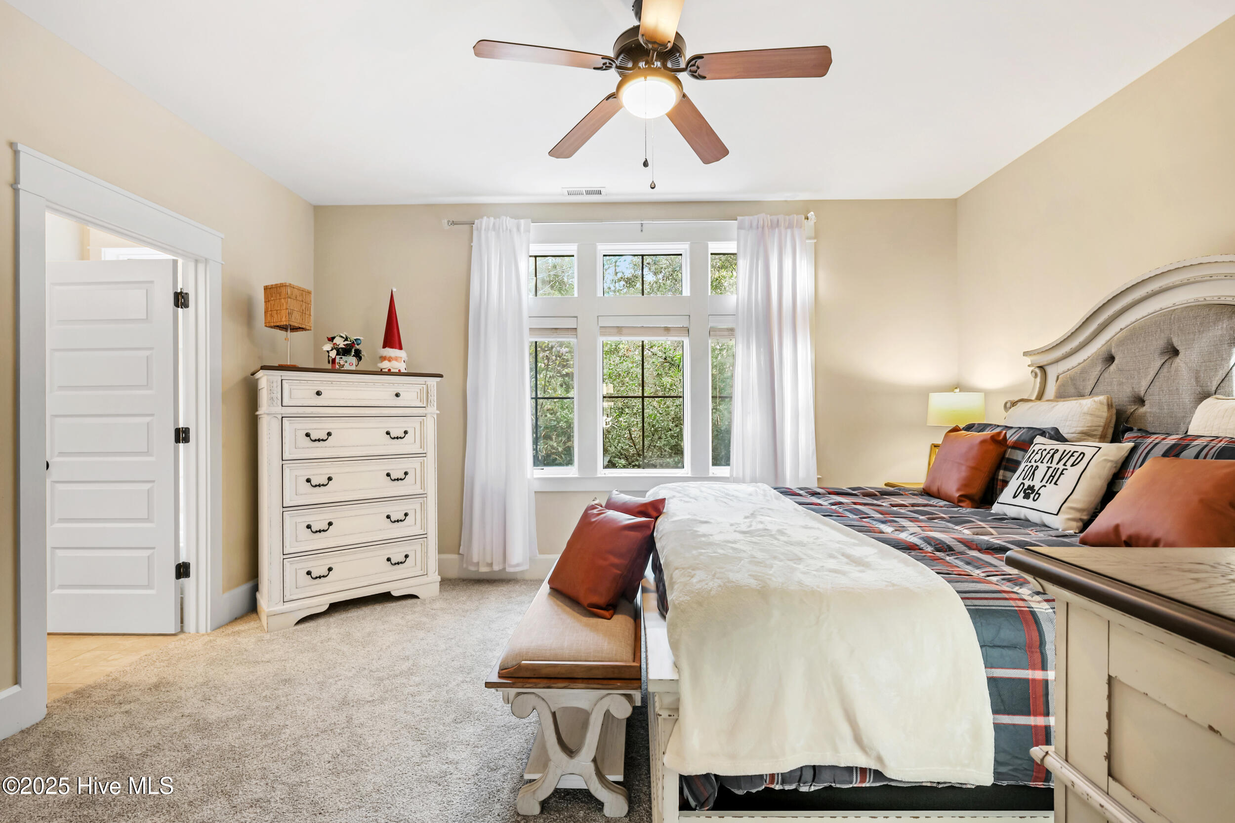 100544454 | Photo 18